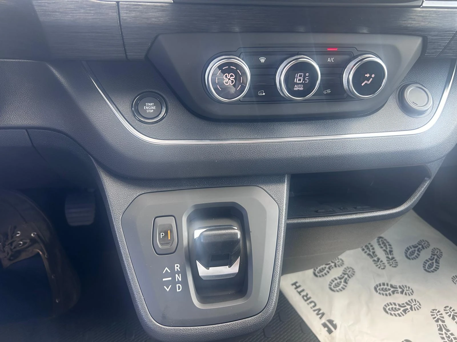 Renault-Trafic-image-12