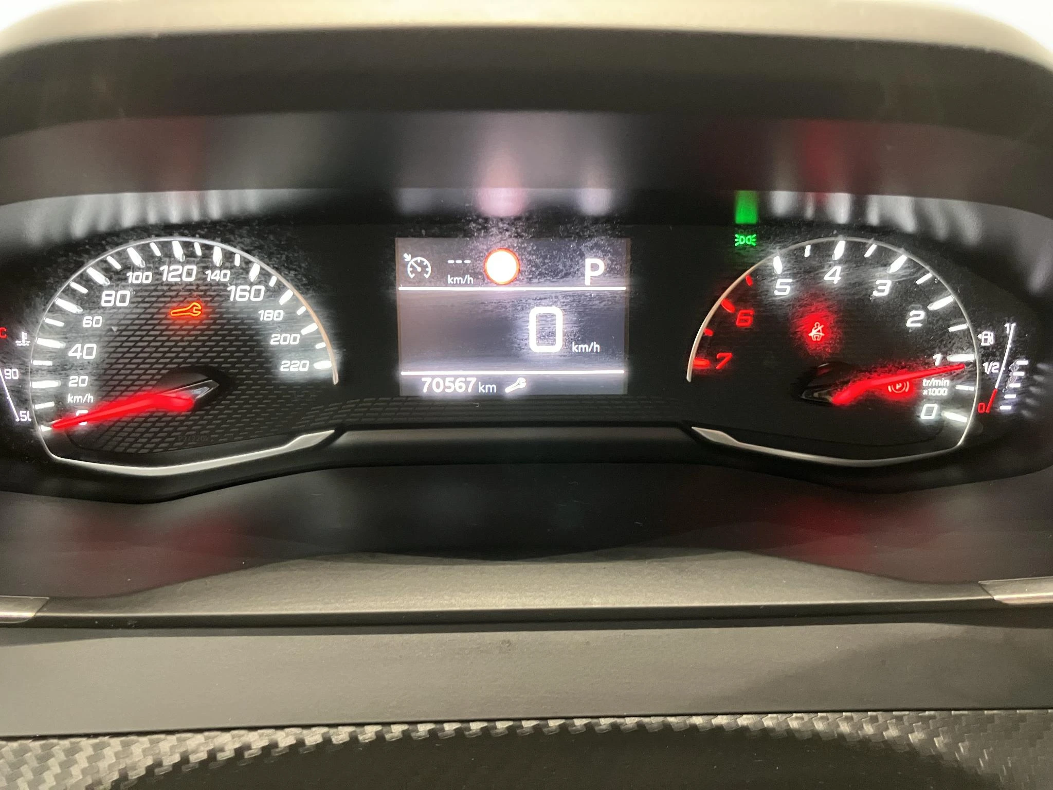 Peugeot-2008-image-18