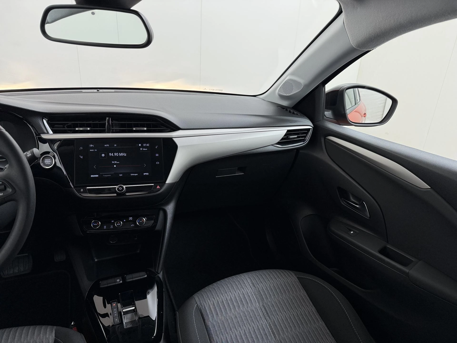 Opel-Corsa-e-image-12