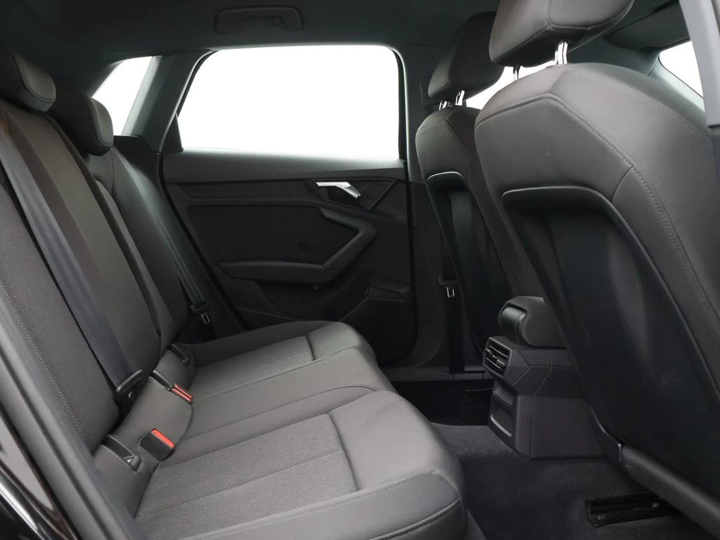 Audi A3 Sportback Audi A3 Sportback 30TFSI 110PK *VIRTUAL COCKPIT*PDC ACHTER*CRUISE*APP-CONNECT*NAVI*...*