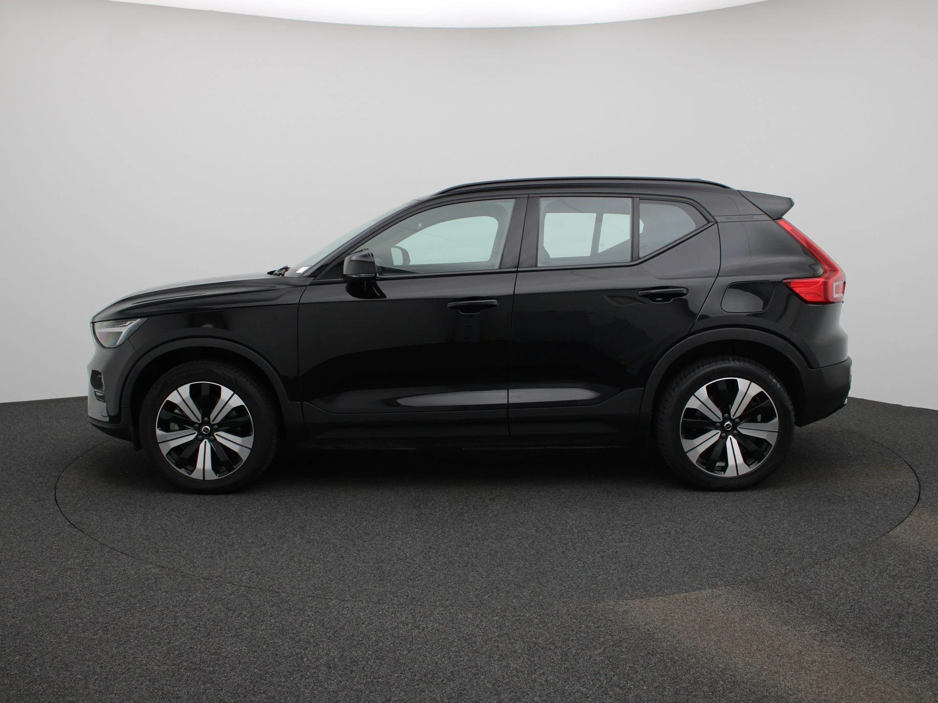 Volvo-XC40-image-4