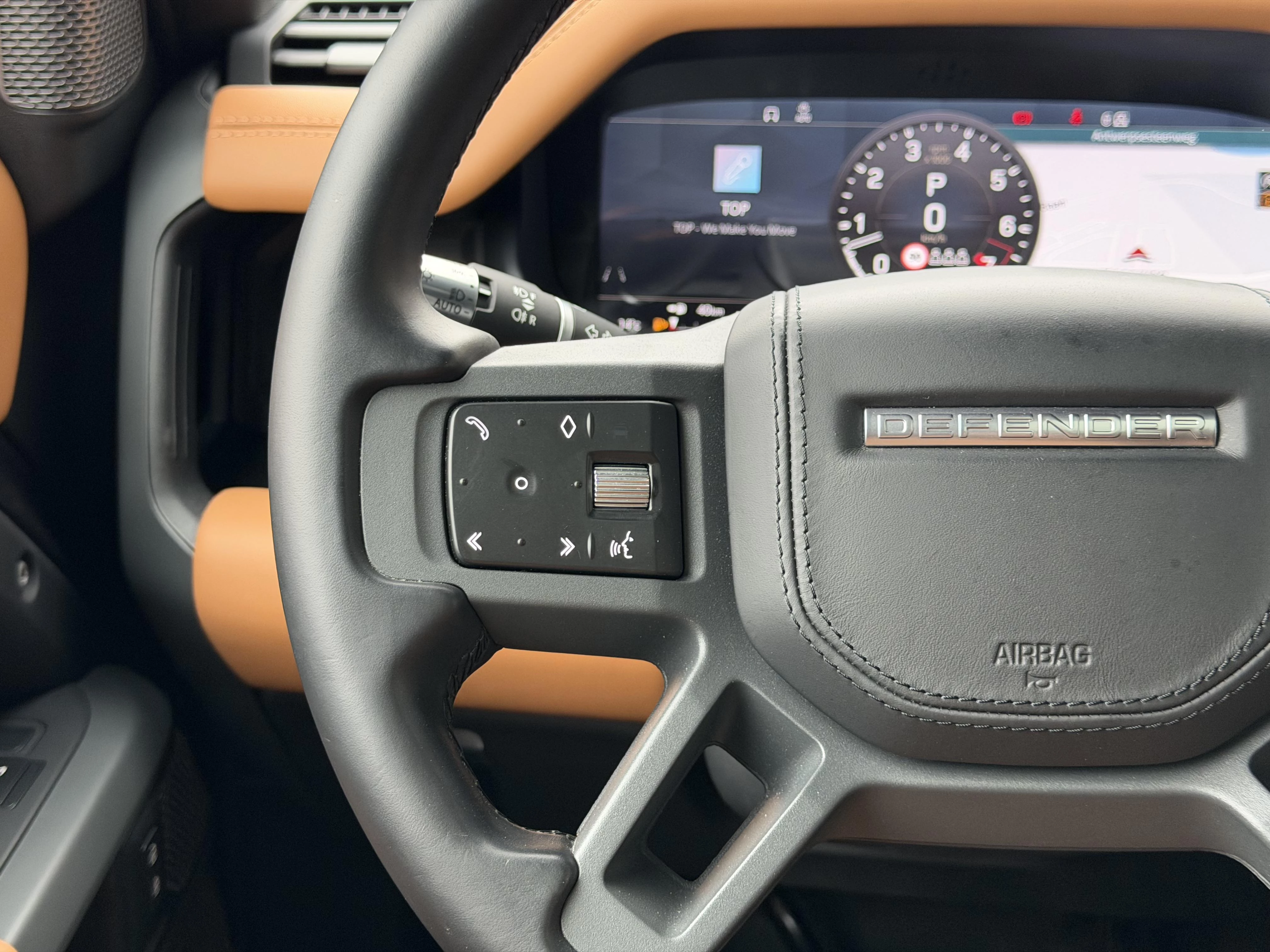 Land Rover Defender P400 XS Edition