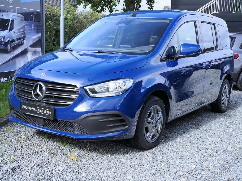 Mercedes-Benz-T-Klasse 180-image-6