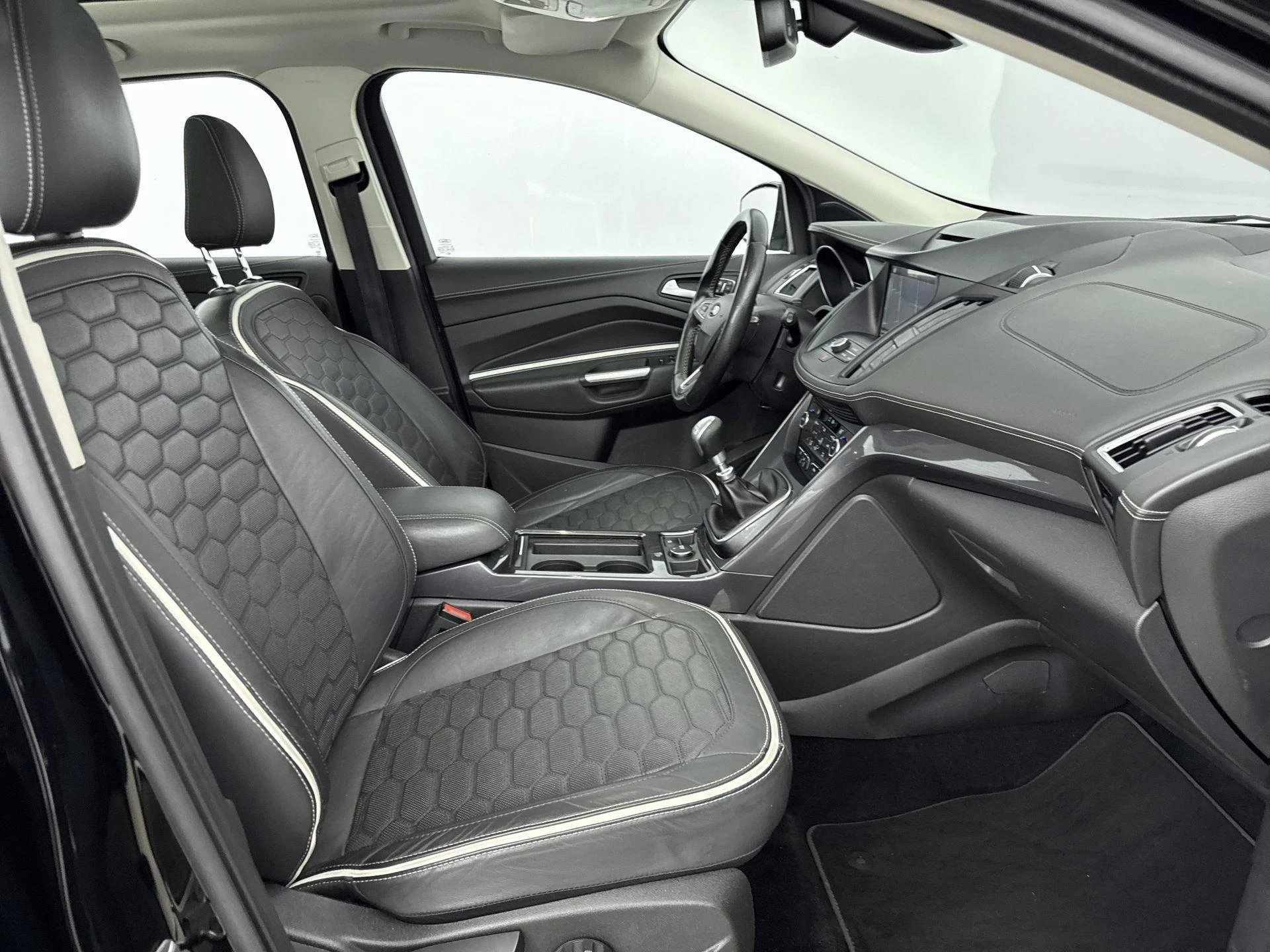 Ford-Kuga-image-28