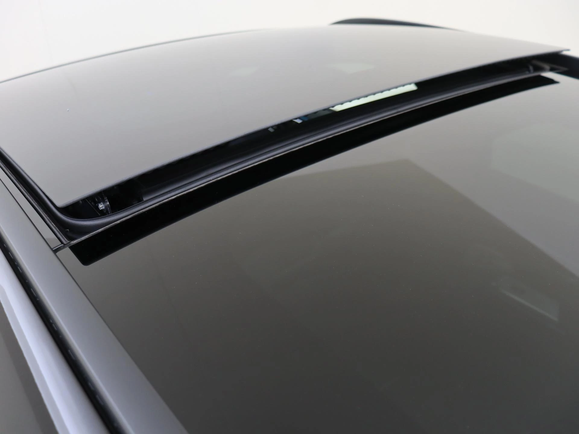 Mercedes-Benz-E-Klasse-image-30