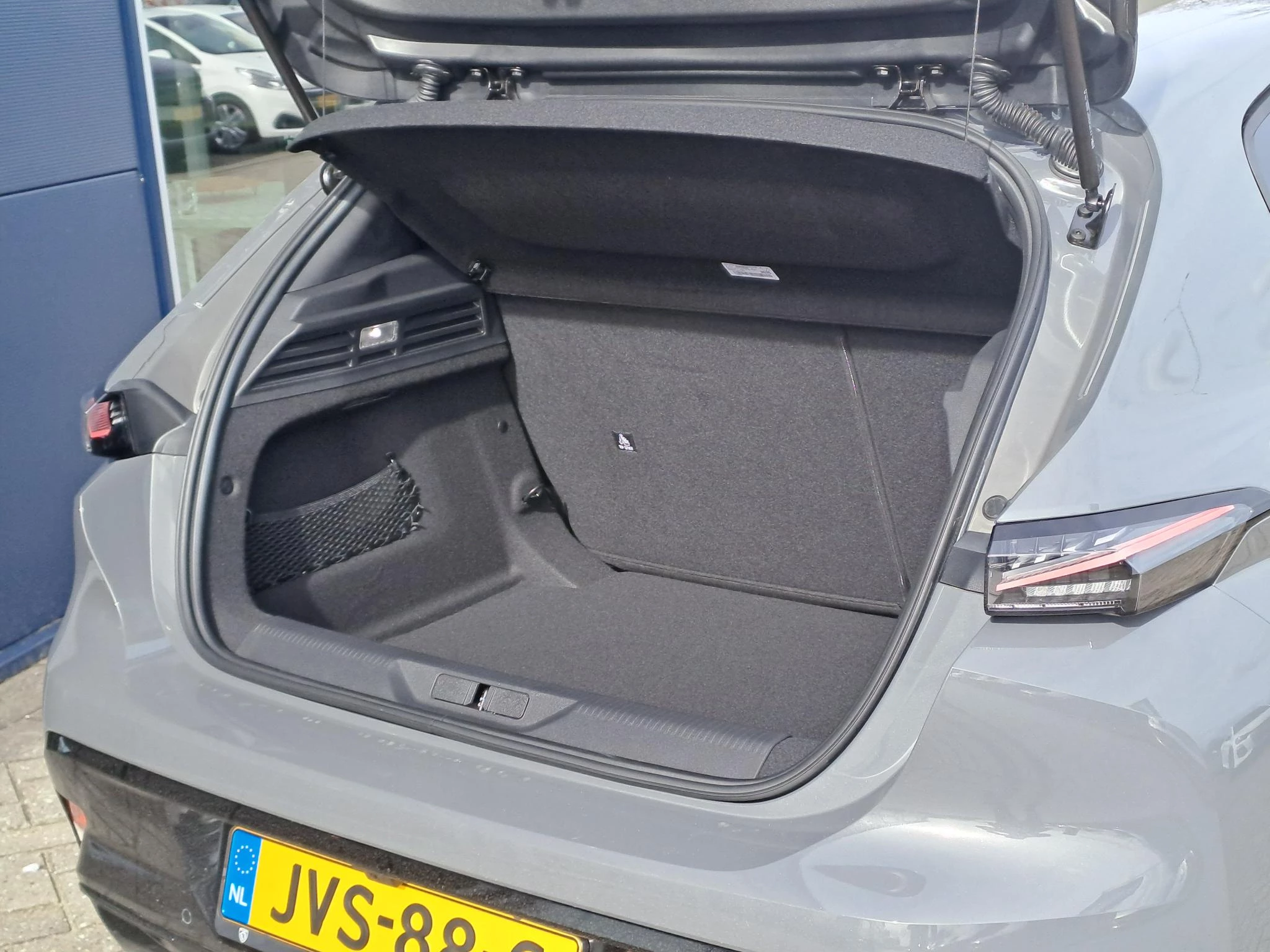 Peugeot-308-image-10