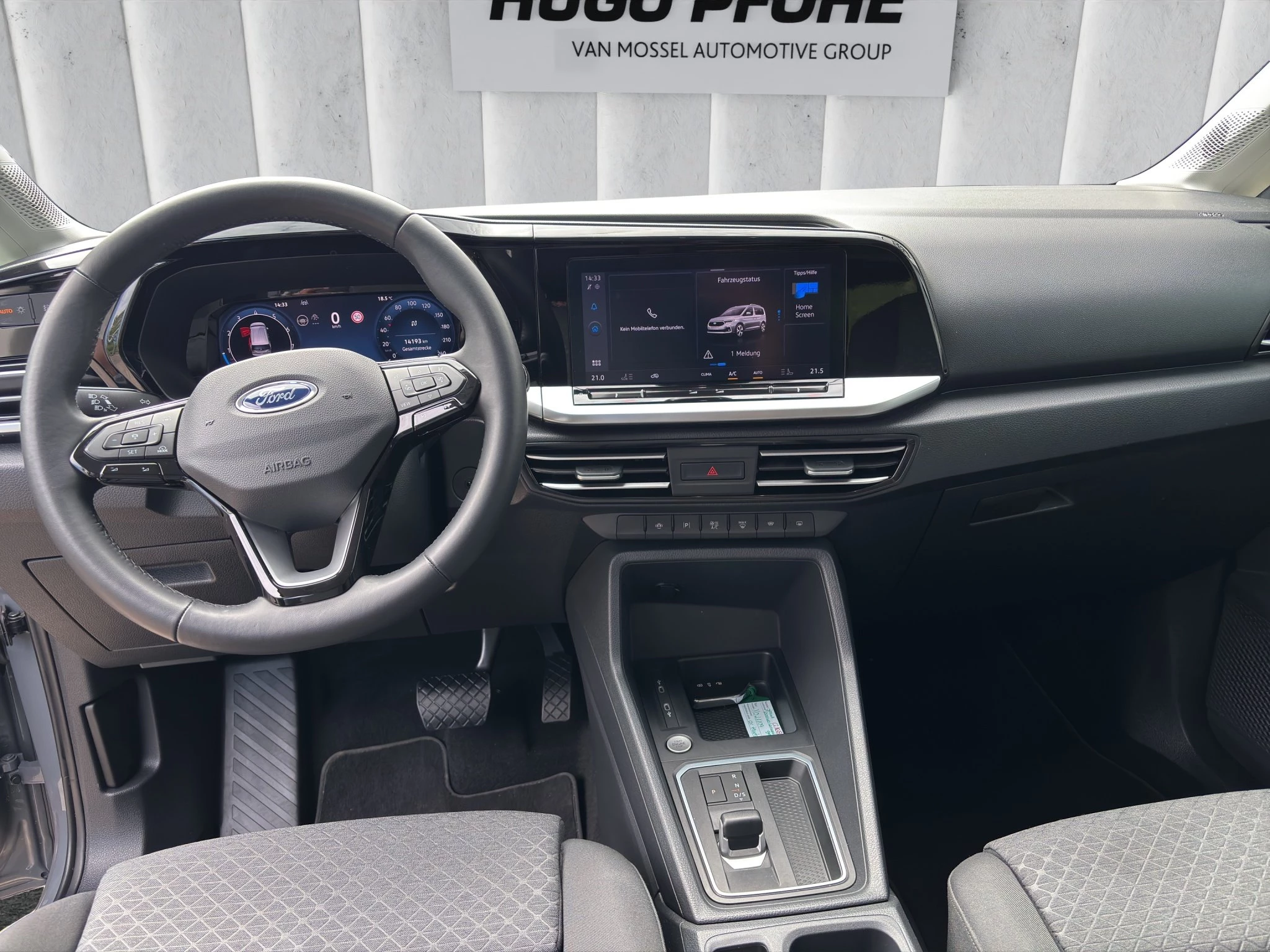 Ford Tourneo Connect Grand Titanium Aut.*AHK*ACC*KAM*NAVI*SHZ