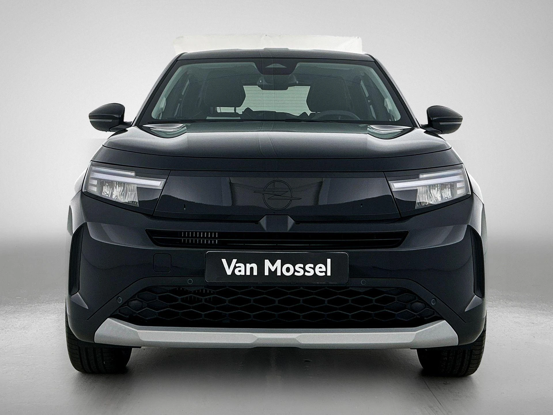 Opel-Frontera-image-4