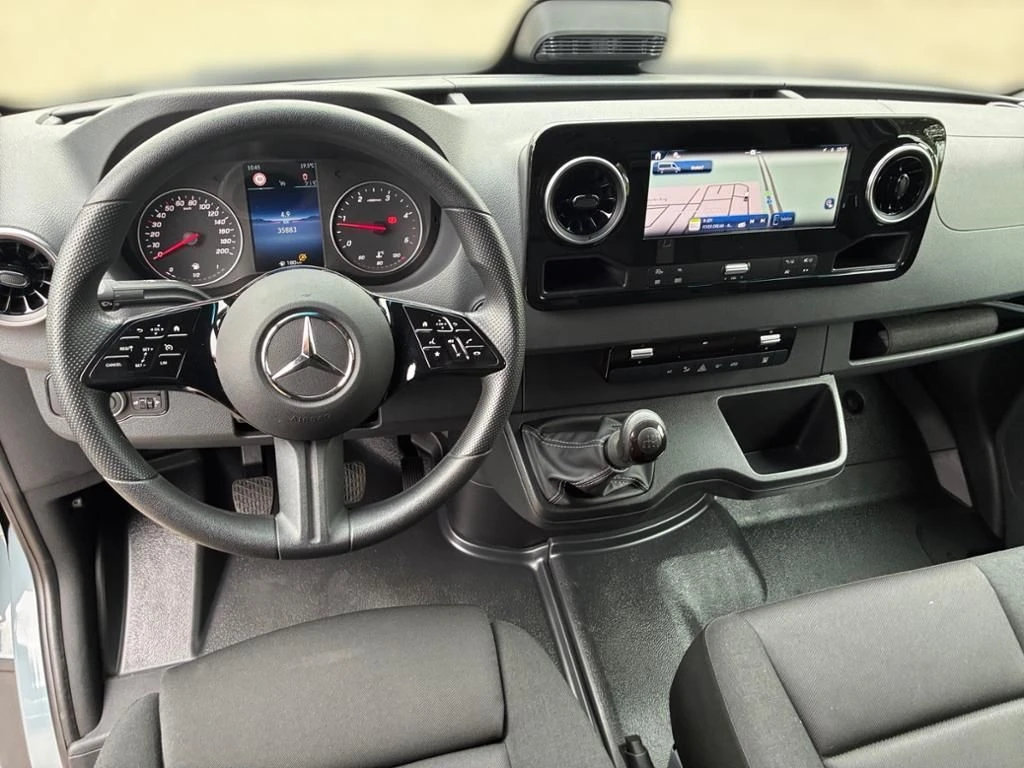 Mercedes-Benz-Sprinter 317-image-9