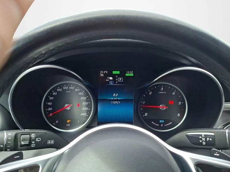Mercedes-Benz C-Klasse 300 de T AVANTGARDE PANO LED KAMERA SHZ PDC AVANTGARDE