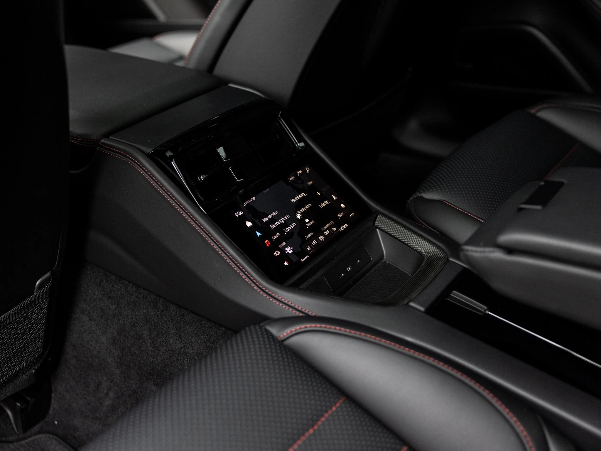 Porsche-Panamera-image-20