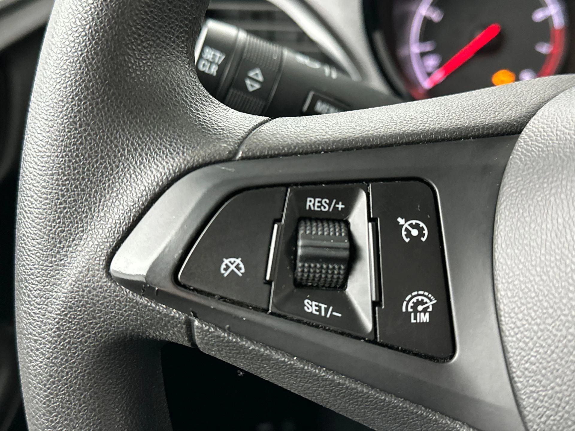 Opel-KARL-image-13