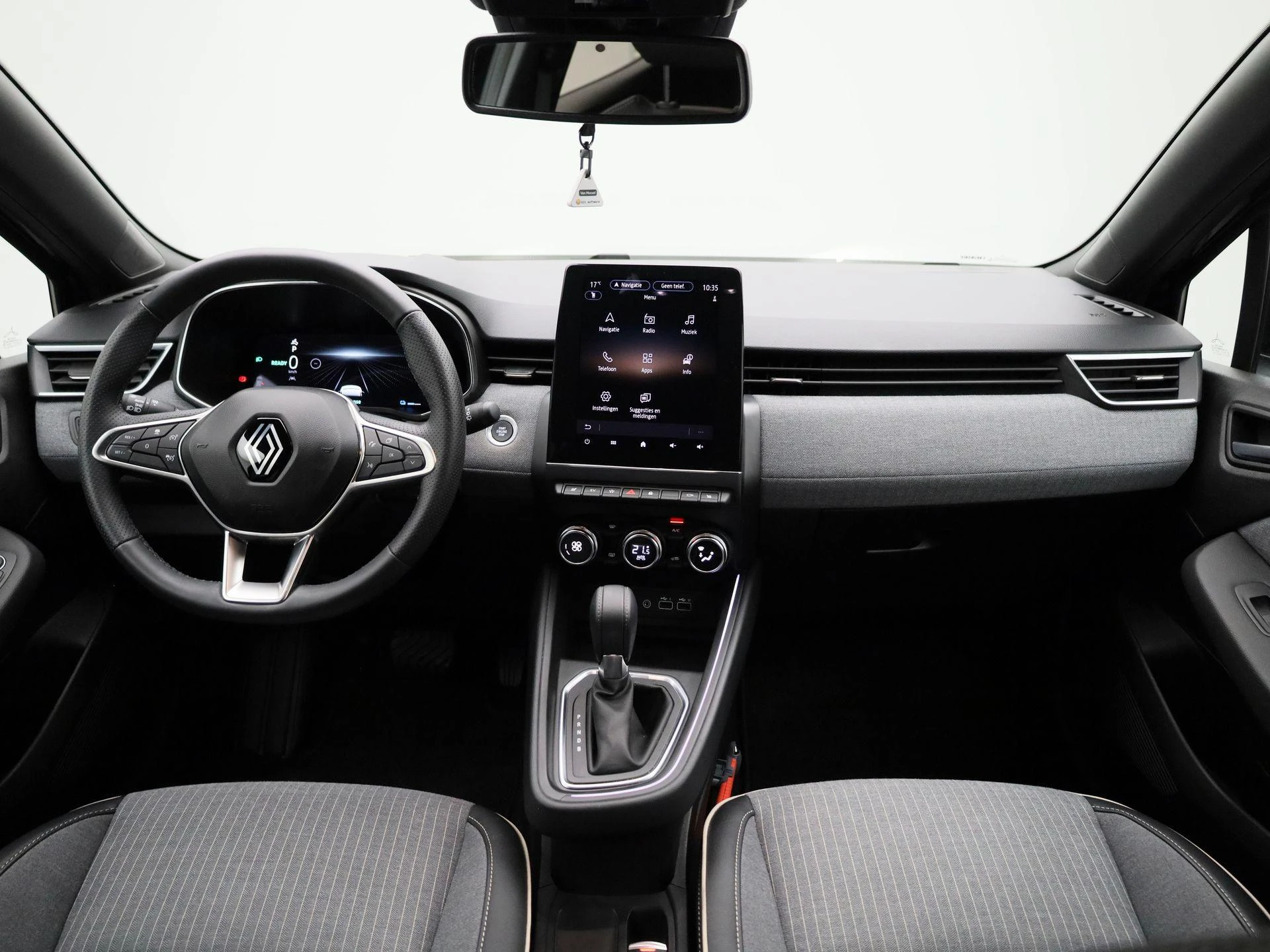 Renault Clio - 32