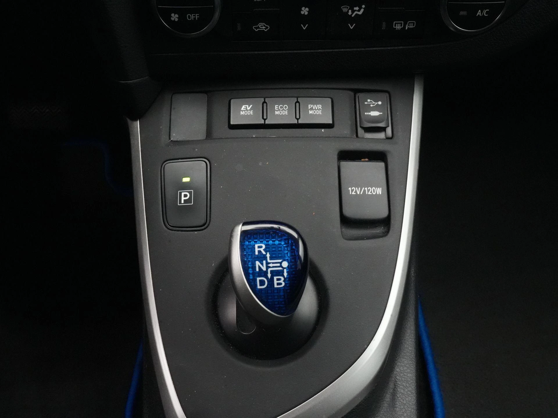 Toyota-Auris-image-15