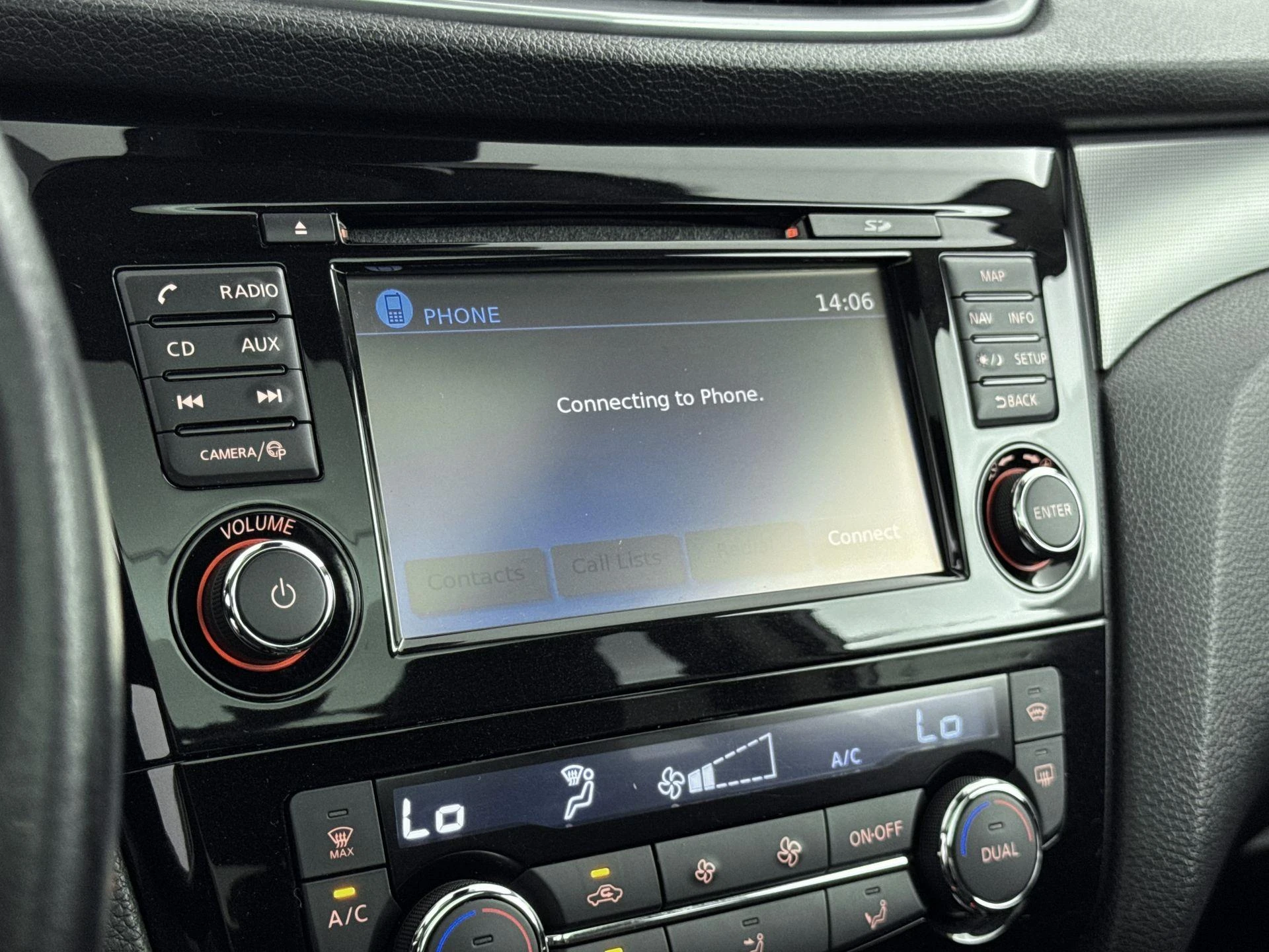 Nissan-QASHQAI-image-12