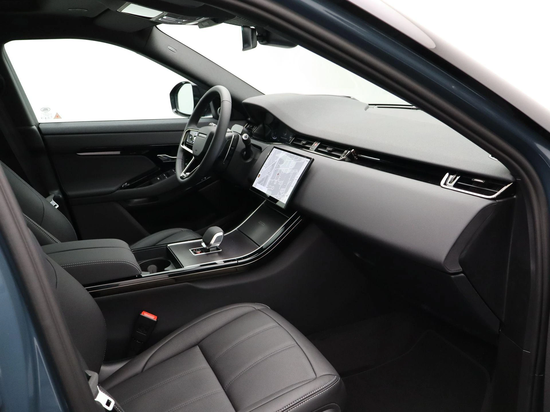 Land Rover-Range Rover Evoque-image-34