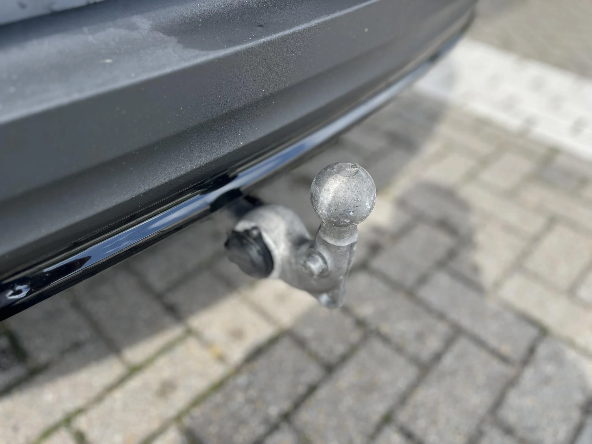 Volvo-EX40-image-12