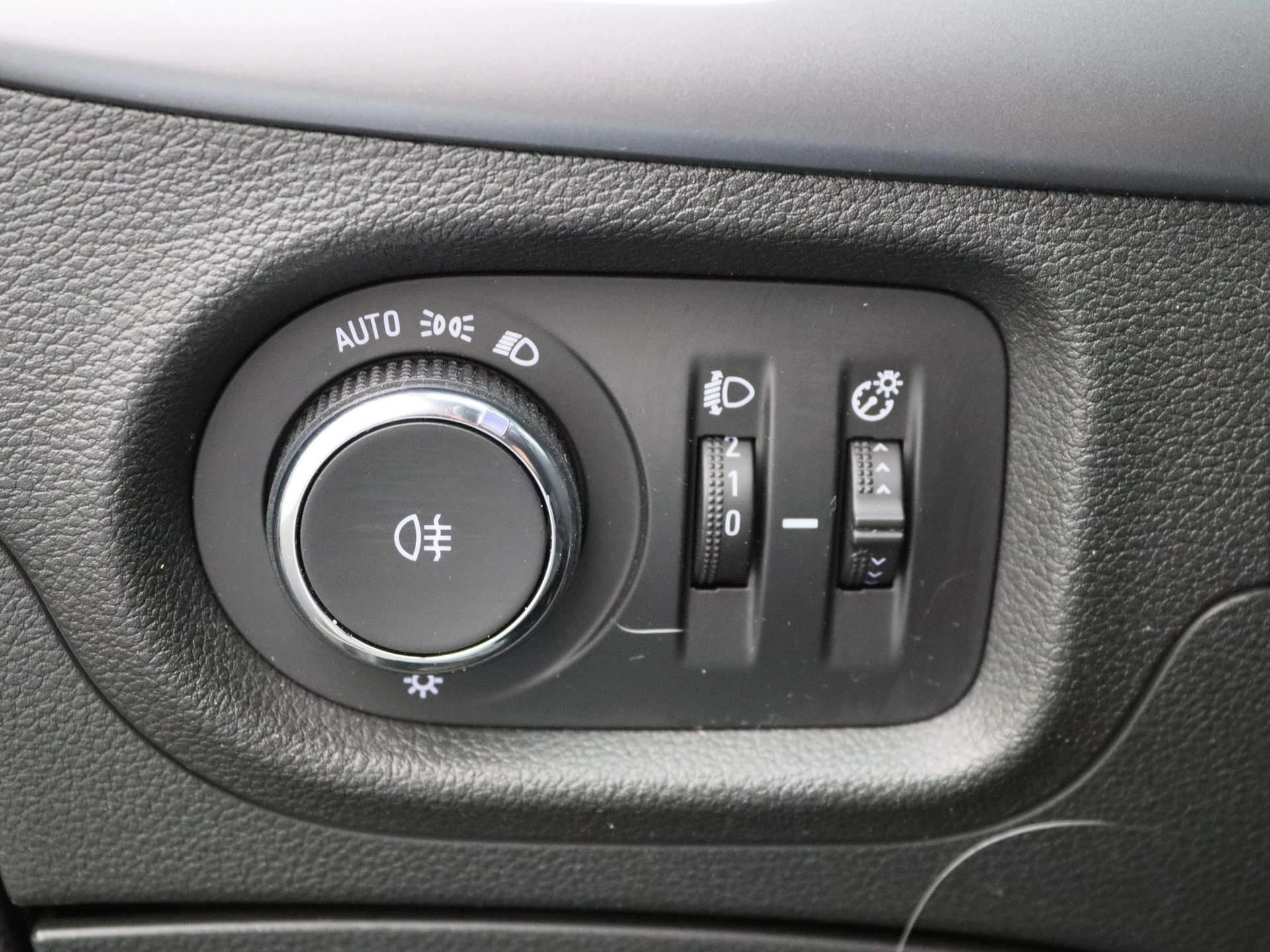 Opel-Astra-image-18