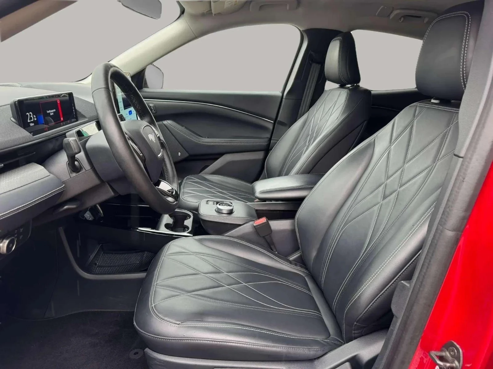 Ford-Mustang Mach-E-image-8