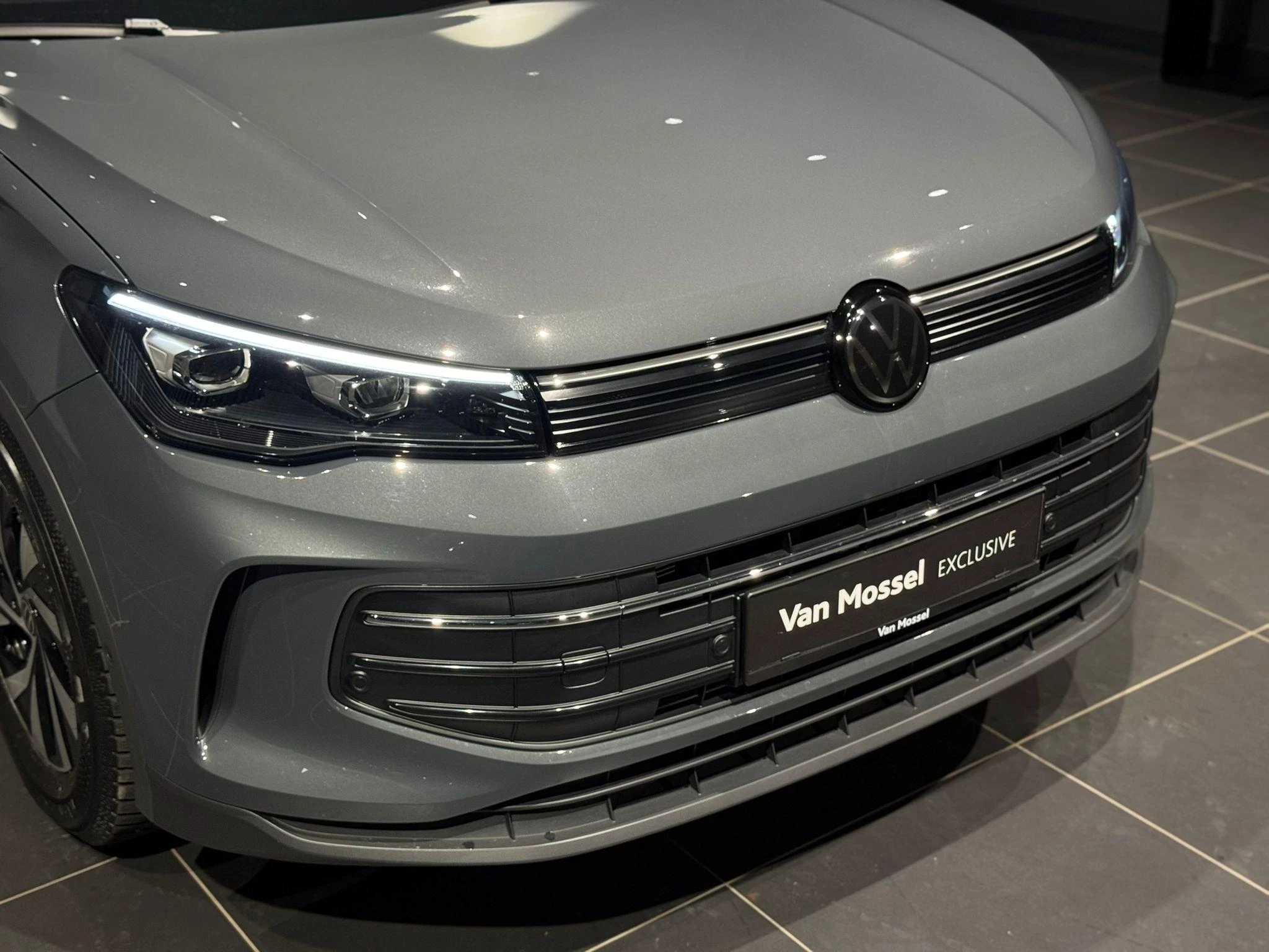 Volkswagen-Tiguan-image-3