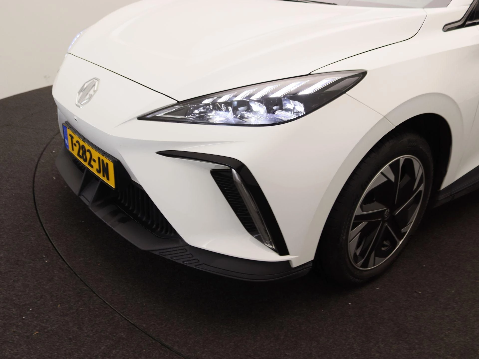 MG-MG4 EV-image-14
