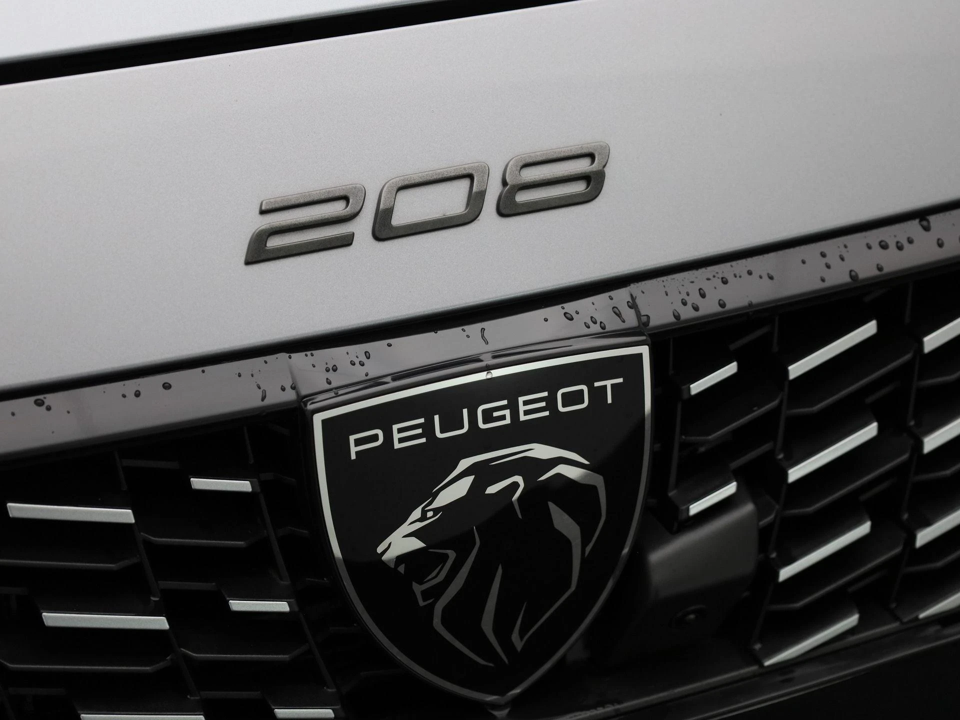 Peugeot 208 1.2 PureTech 100 GT