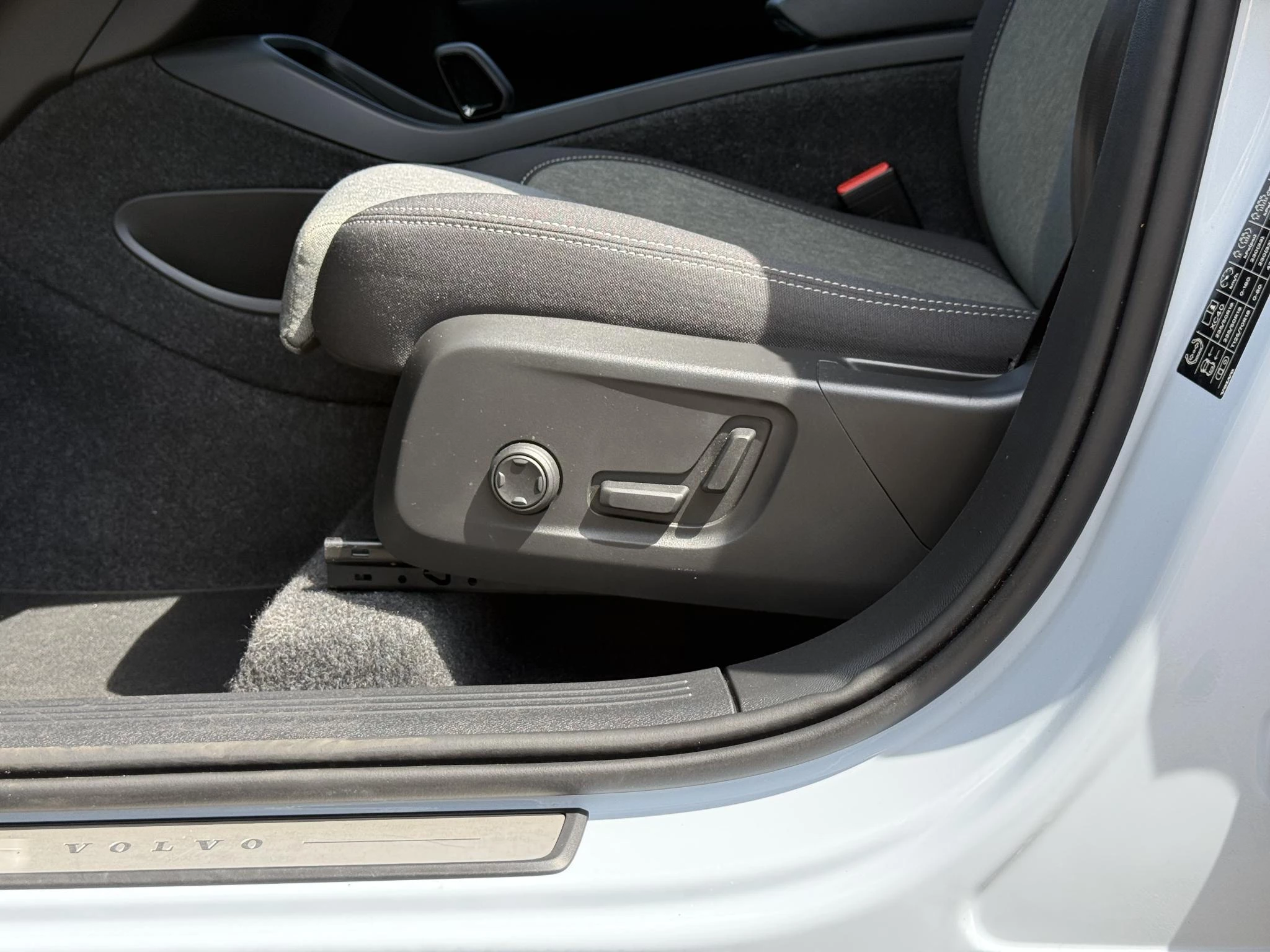 Volvo-XC40-image-16