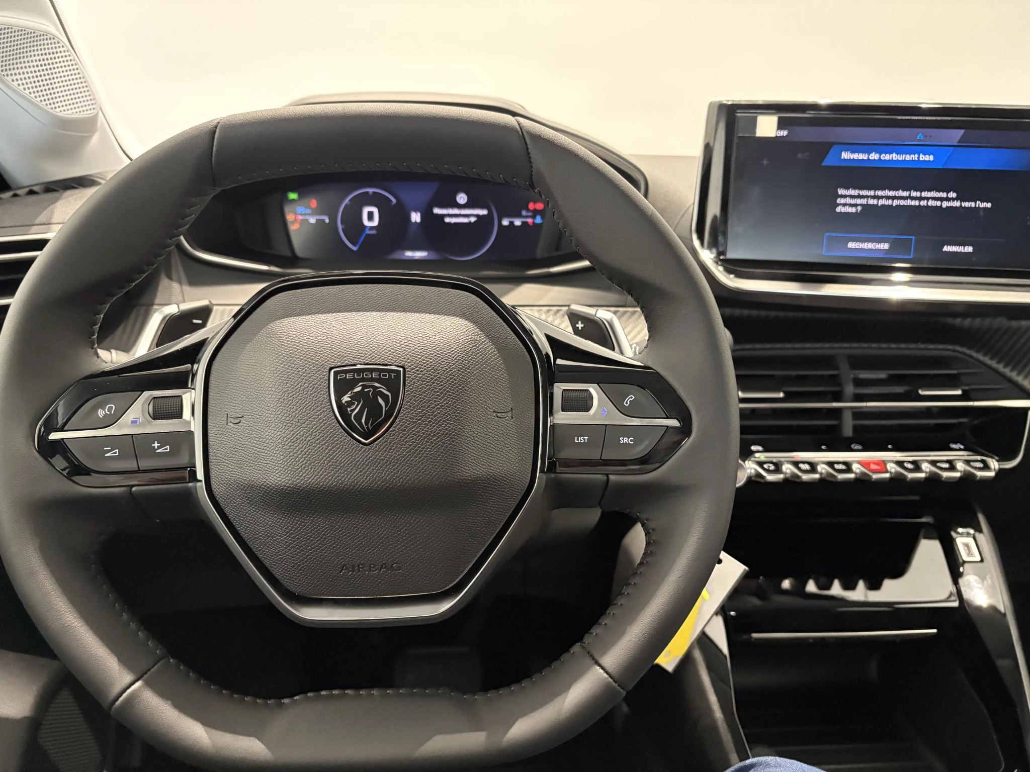 Peugeot 208 1.2 Hybrid 110 e-DCS6 Allure