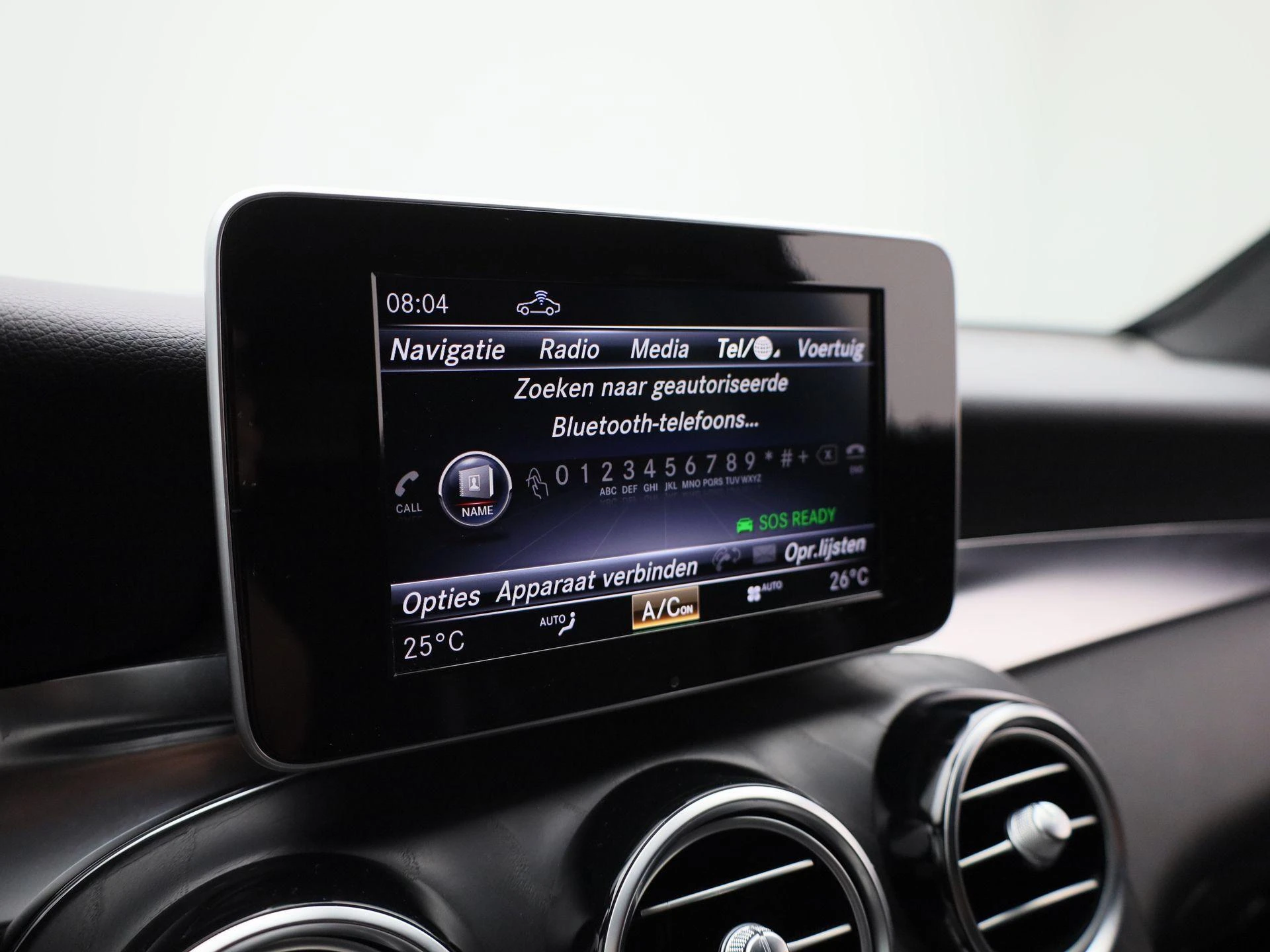 Mercedes-Benz-GLC-image-29