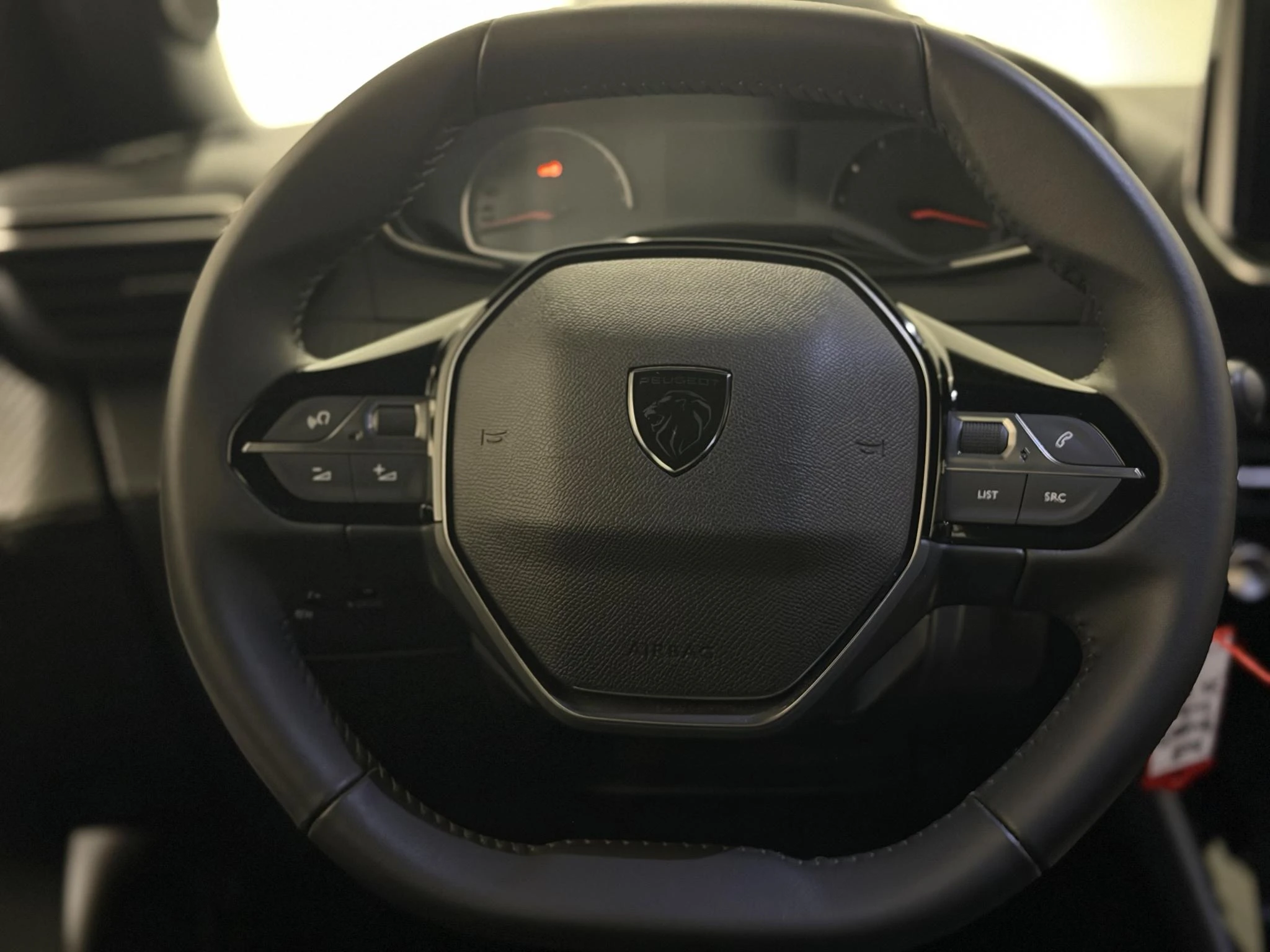 Peugeot-2008-image-5