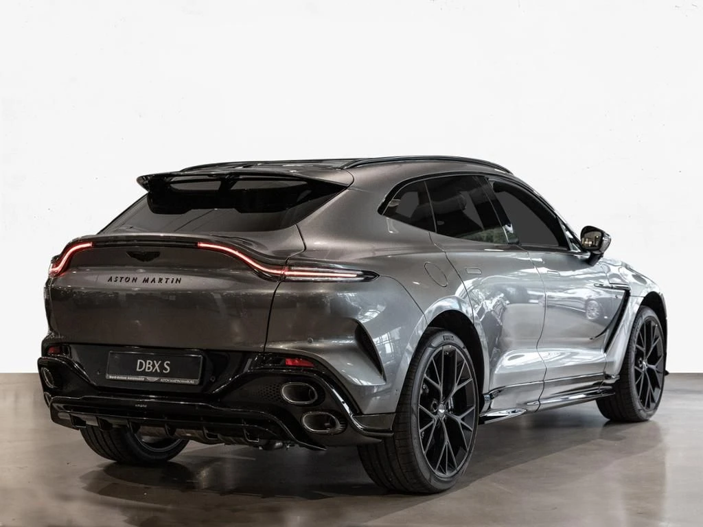 Aston Martin-DBX-image-15