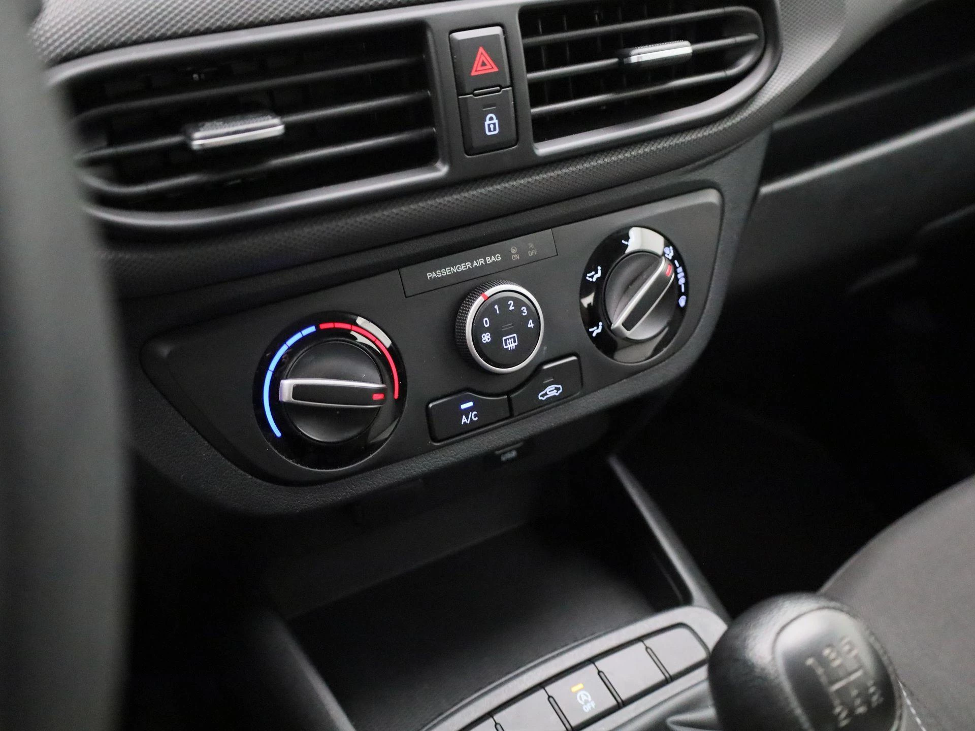 Hyundai-i10-image-14