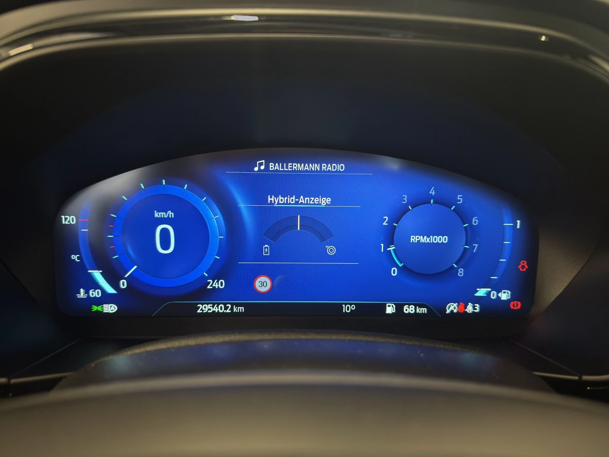 Ford Focus ST-Line X Turnier LED AHK ACC RFK GJR SHZ