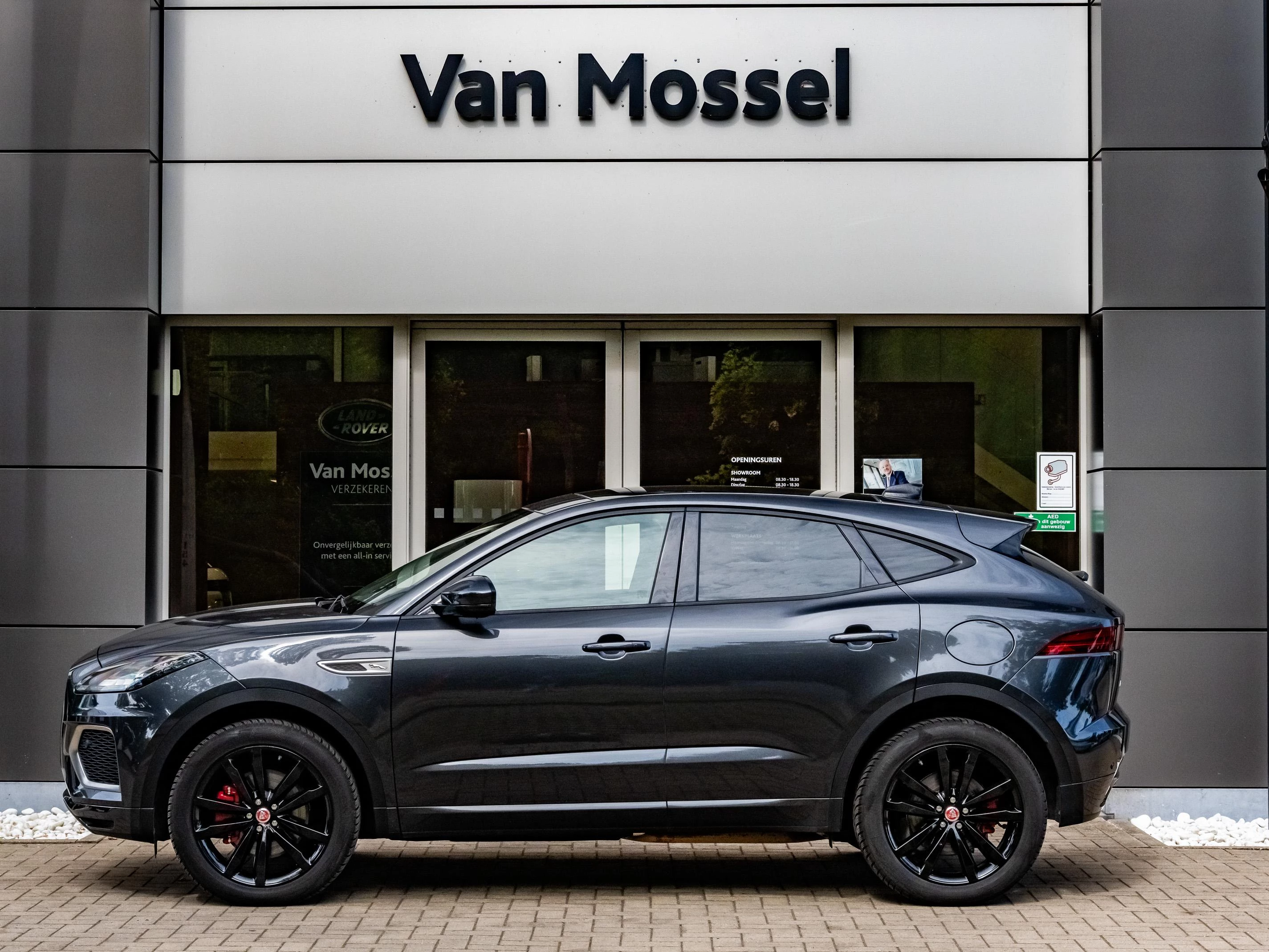 Jaguar E-PACE P300e R-Dynamic S