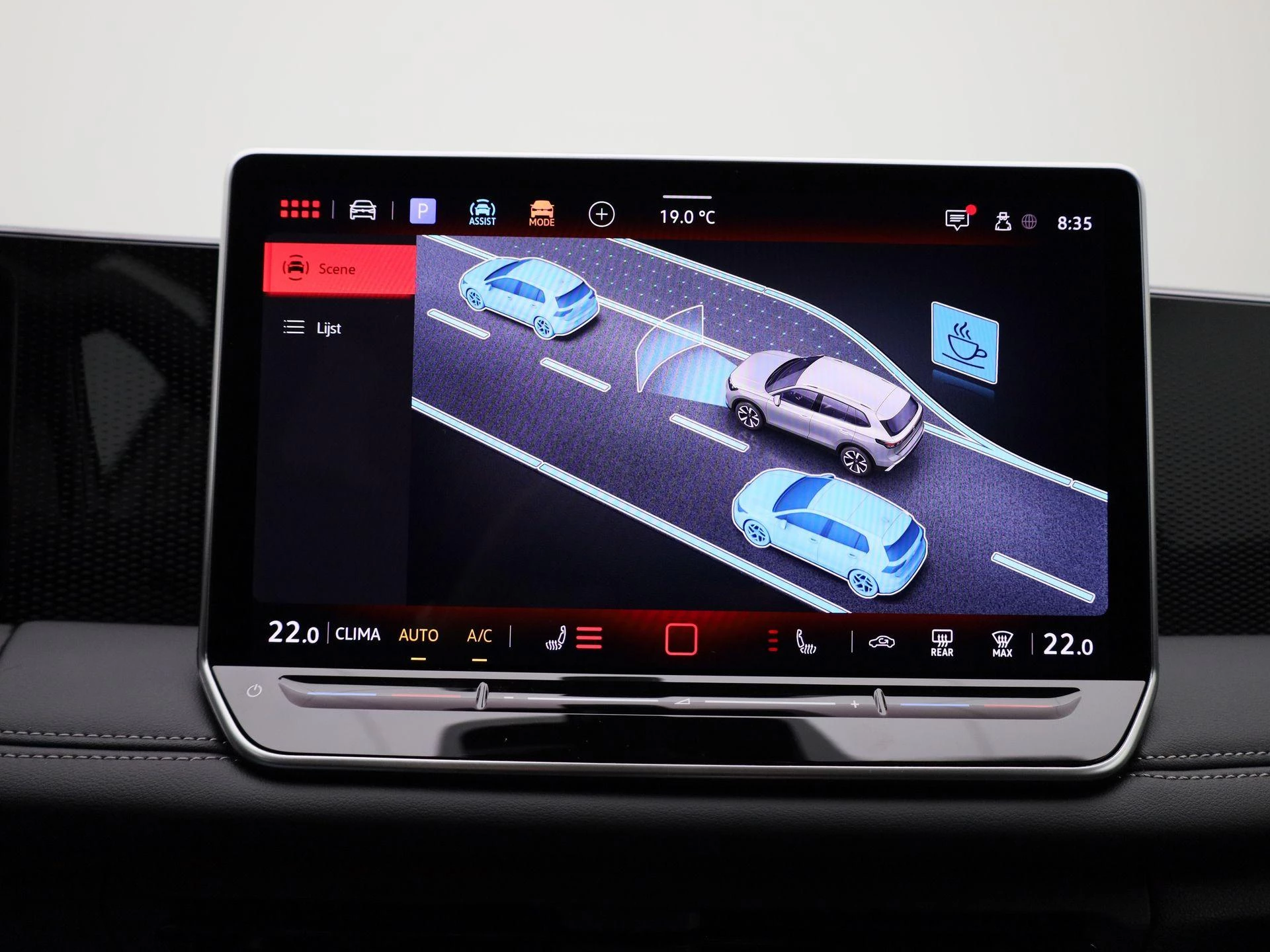 Volkswagen-Tiguan-image-27