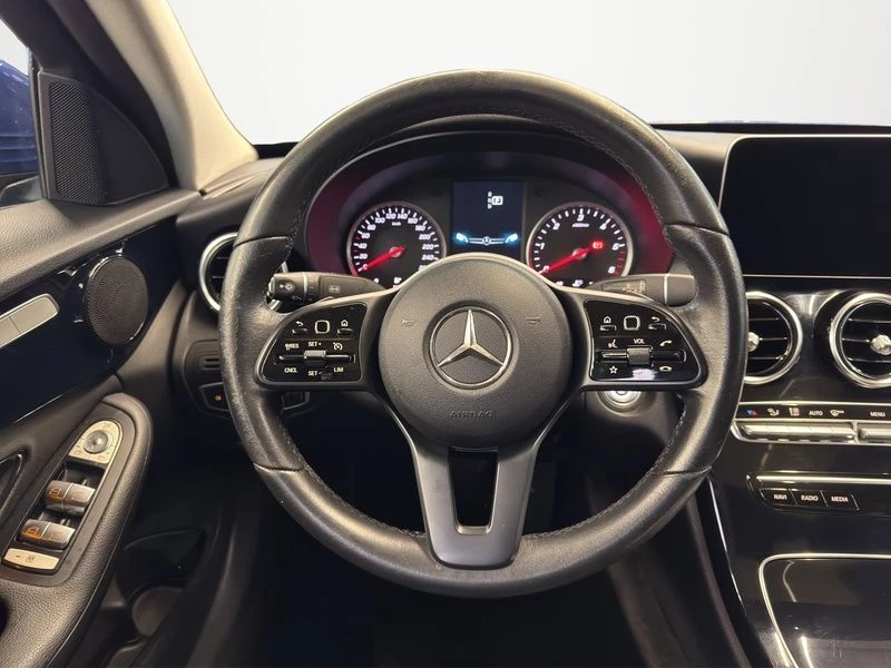 Mercedes-Benz C-Klasse 200 d NAVI PANO KAMERA TEMPOMAT PDC SHZ