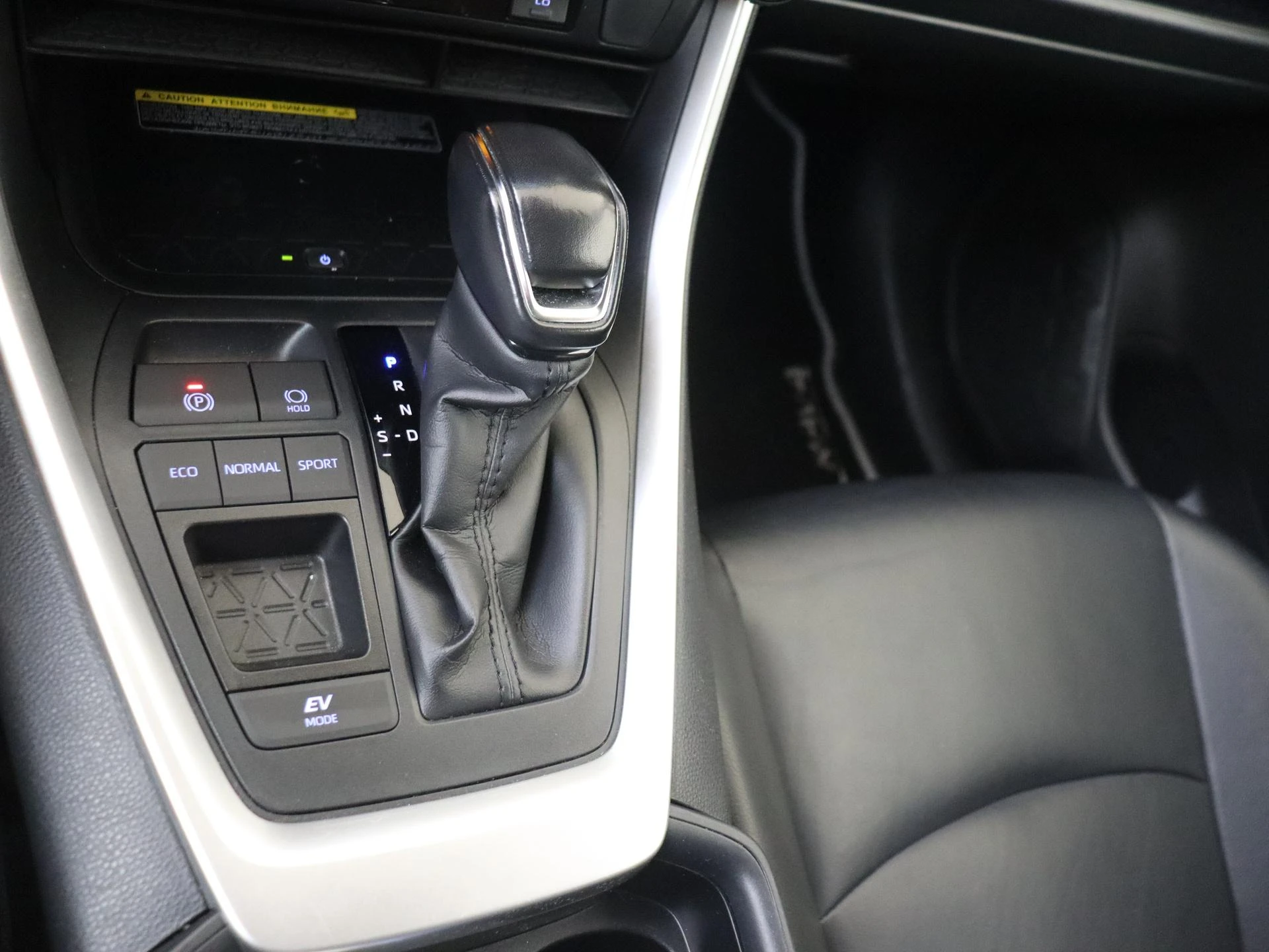 Toyota-RAV4-image-13