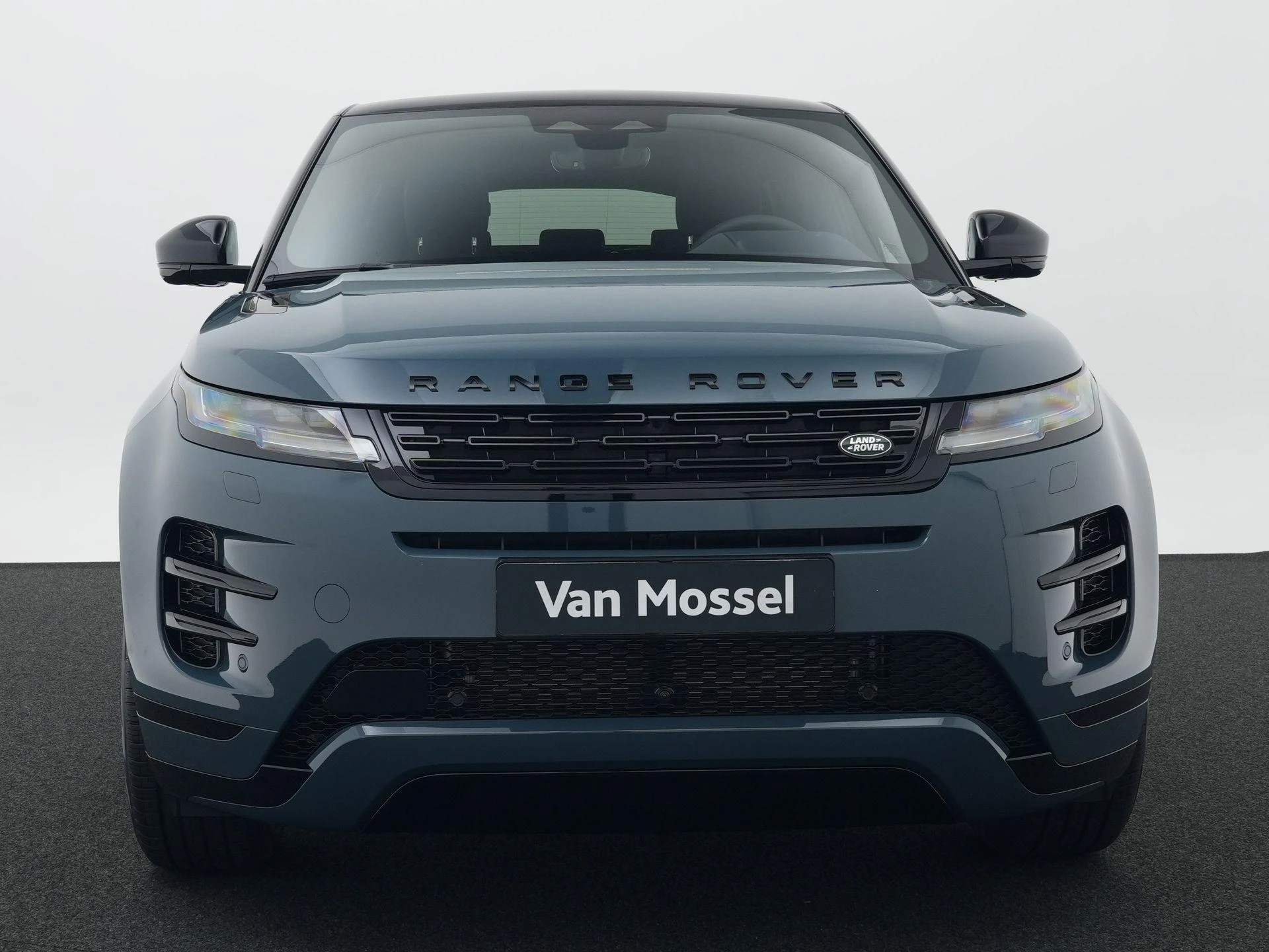 Land Rover-Range Rover Evoque-image-3