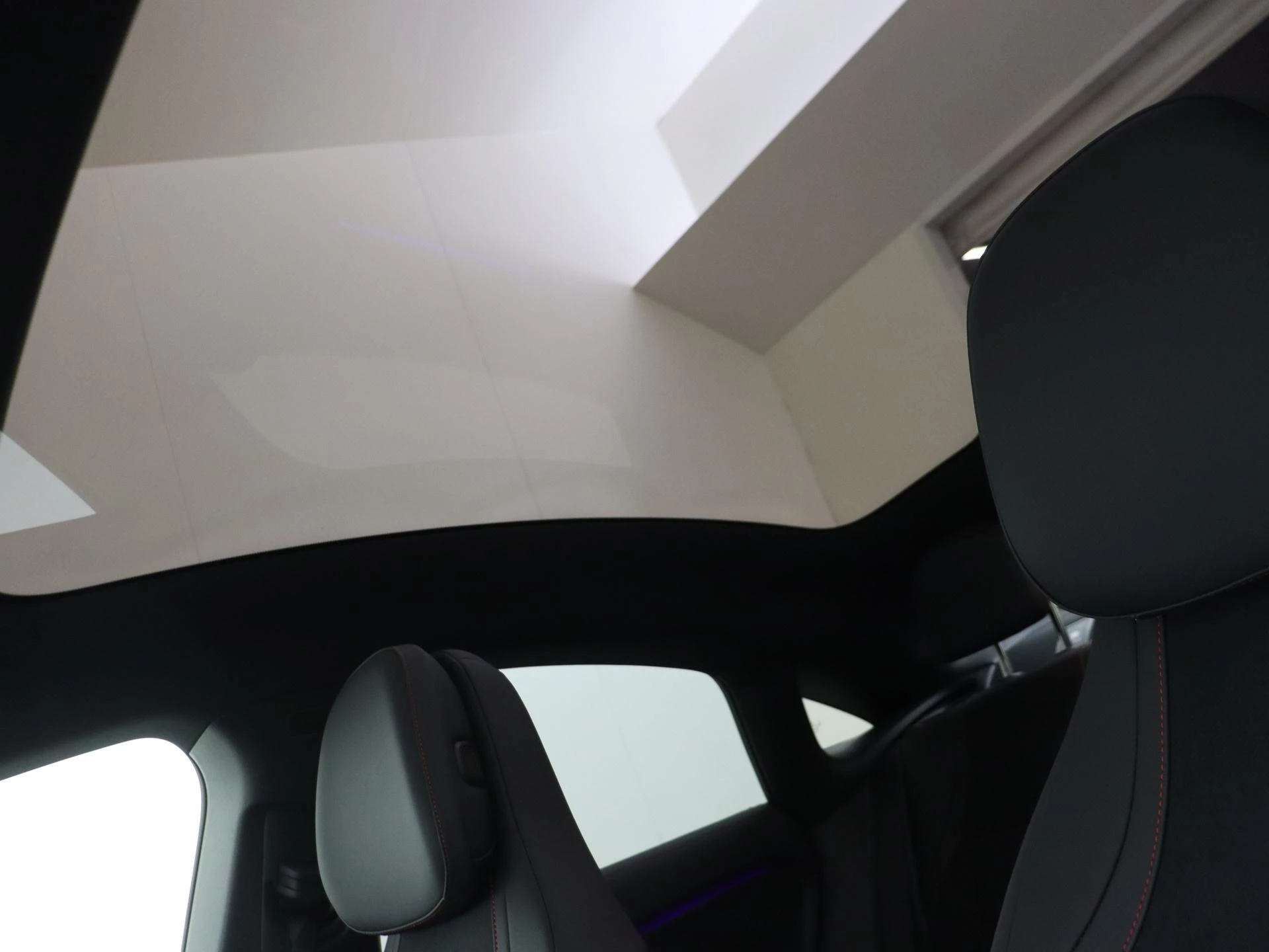 Mercedes-Benz-CLA-image-26
