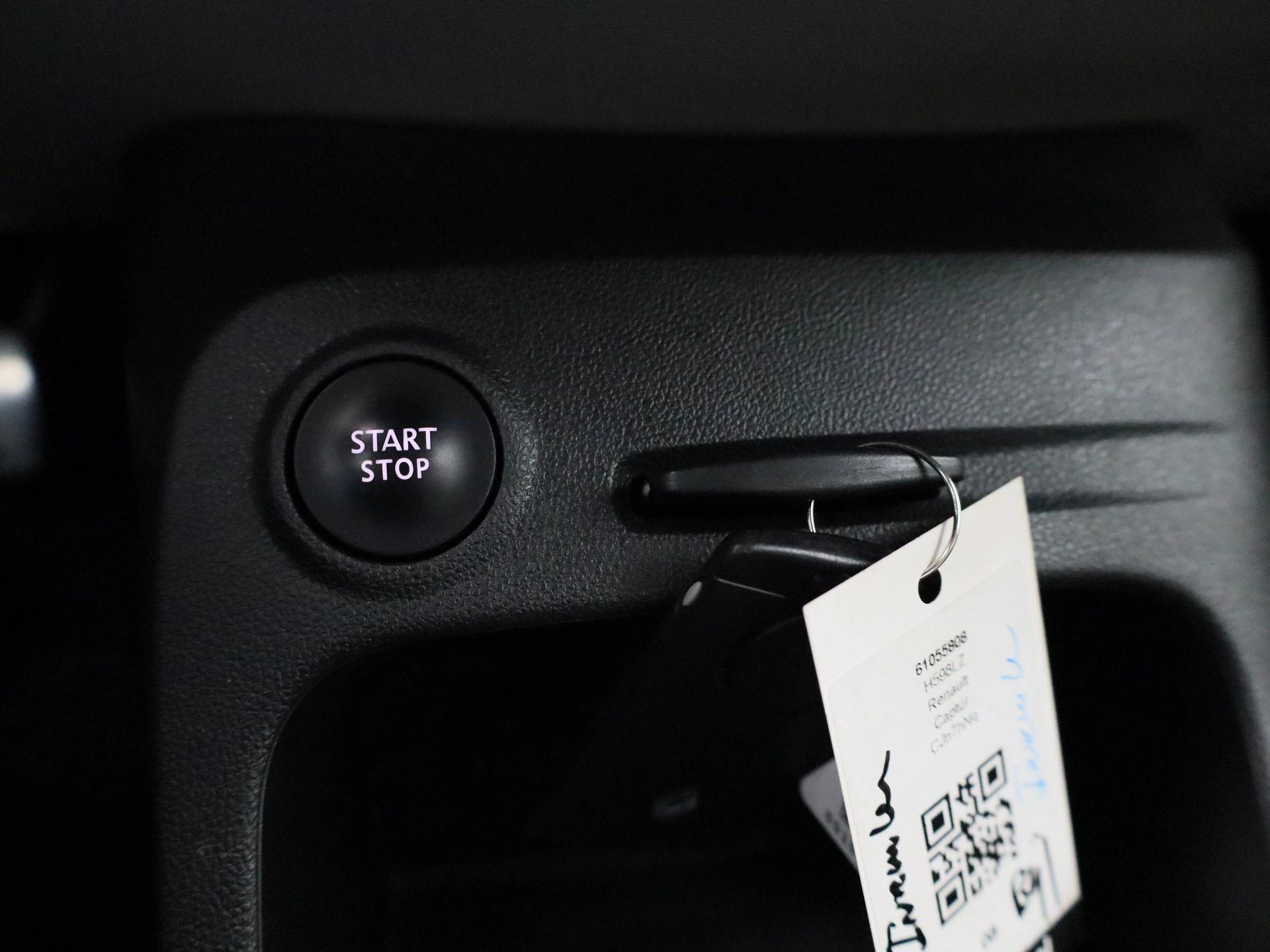 Renault-Captur-image-22