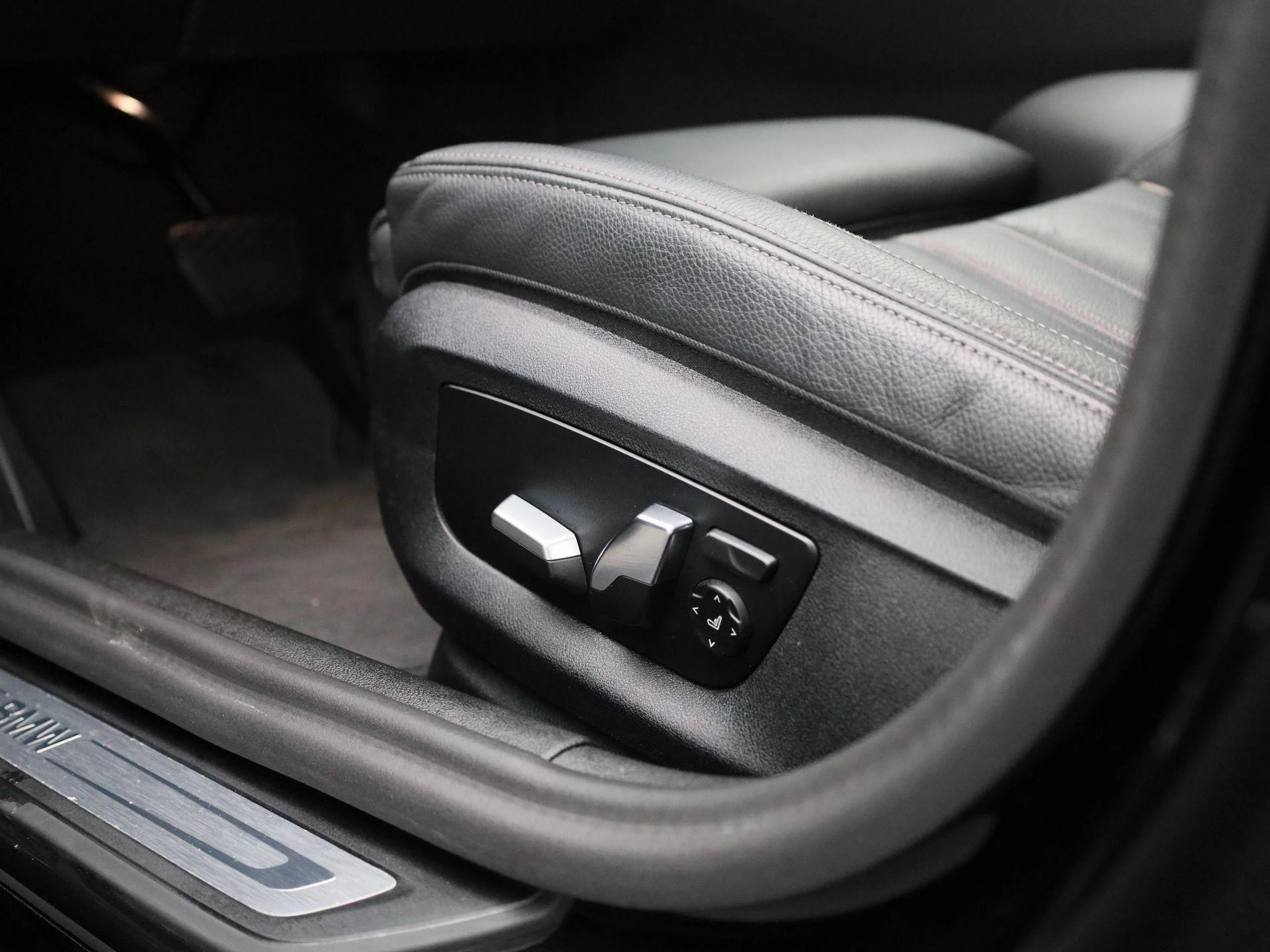 BMW-5 Serie-image-35