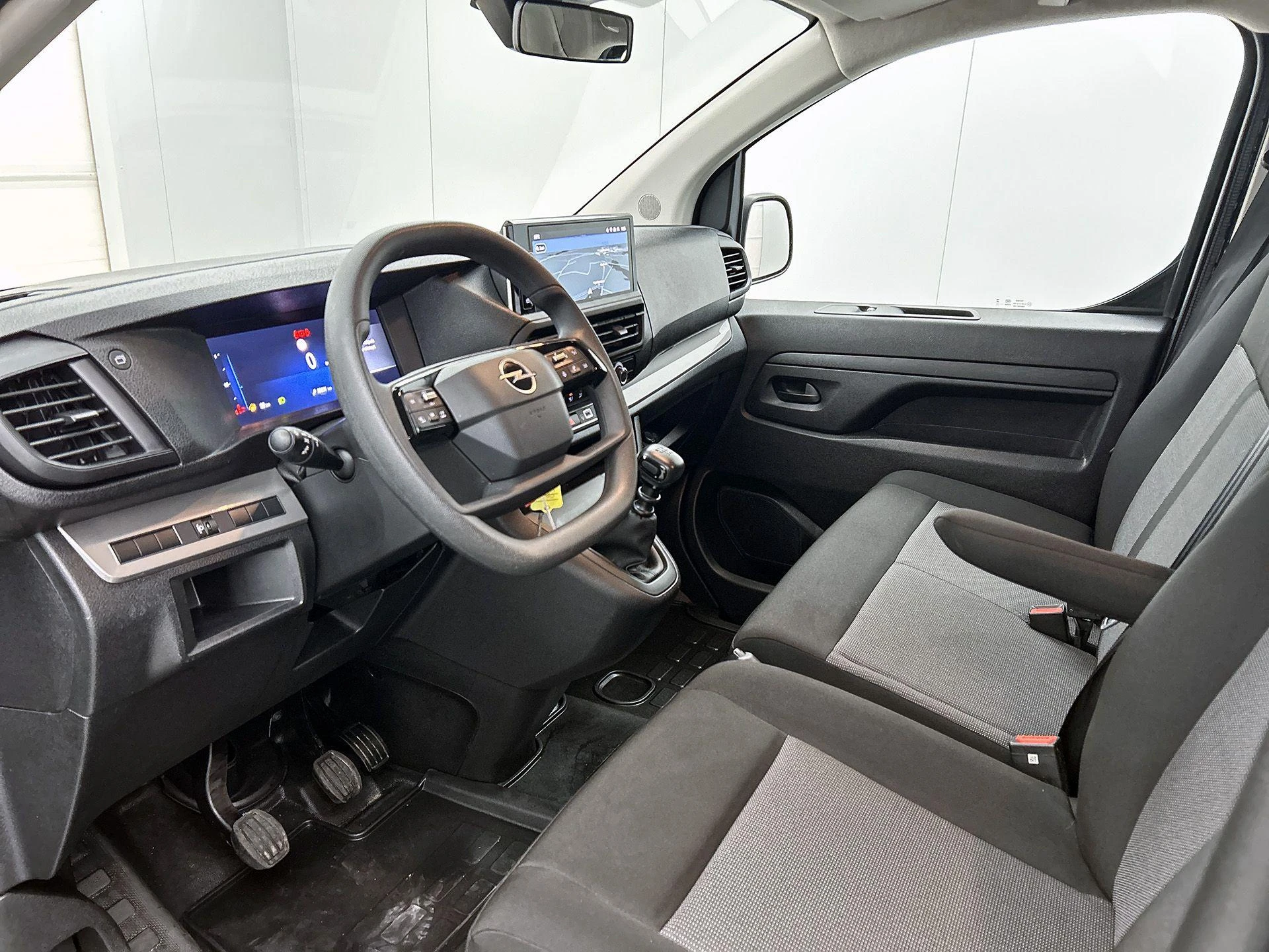Opel-Vivaro-image-20