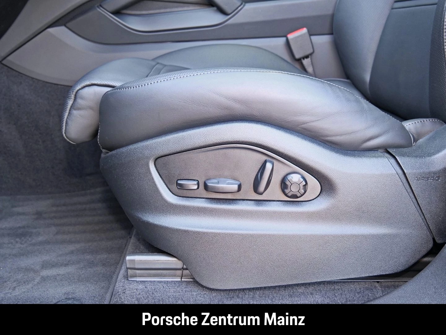 Porsche Cayenne S InnoDrive,SAGA,Bose,Beifahrerdisplay s