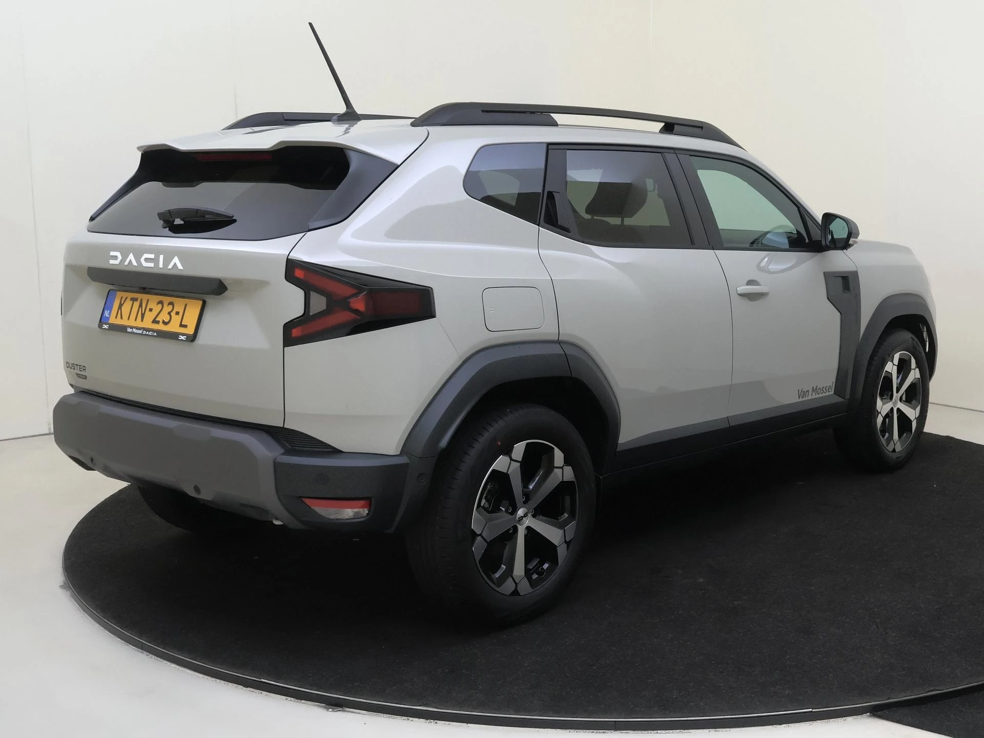 Dacia-Duster-image-3