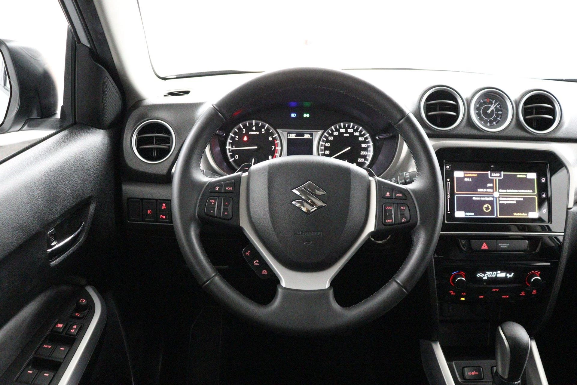 Suzuki-Vitara-image-60