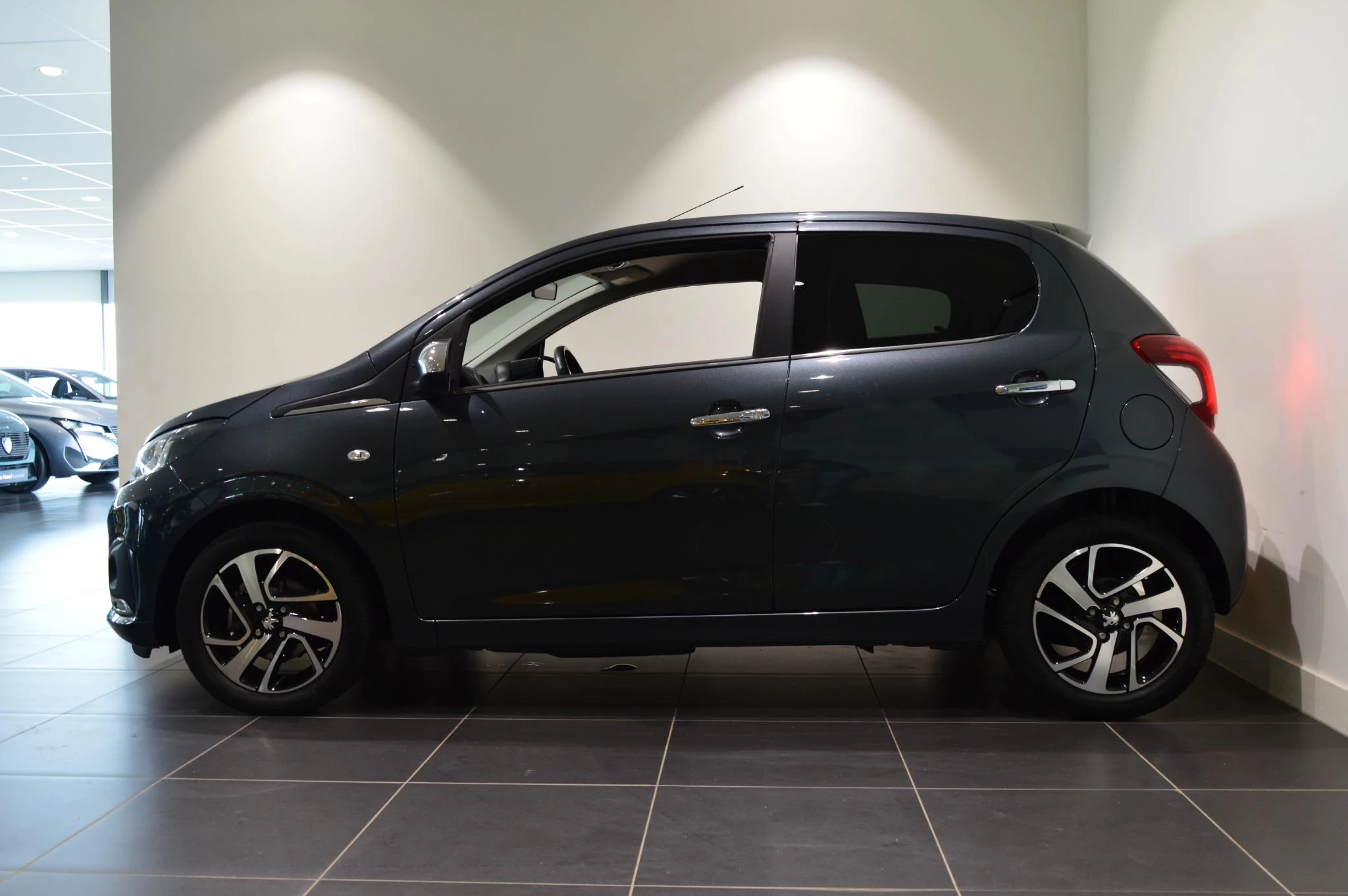 Peugeot-108-image-3