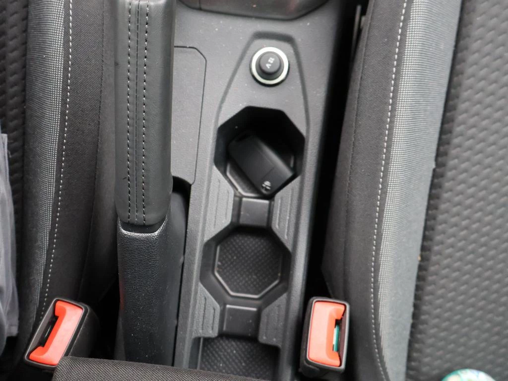 Volkswagen Taigo Taigo Life Business 1.0 TSI 116 pk *AUTOMAAT* DEMO *