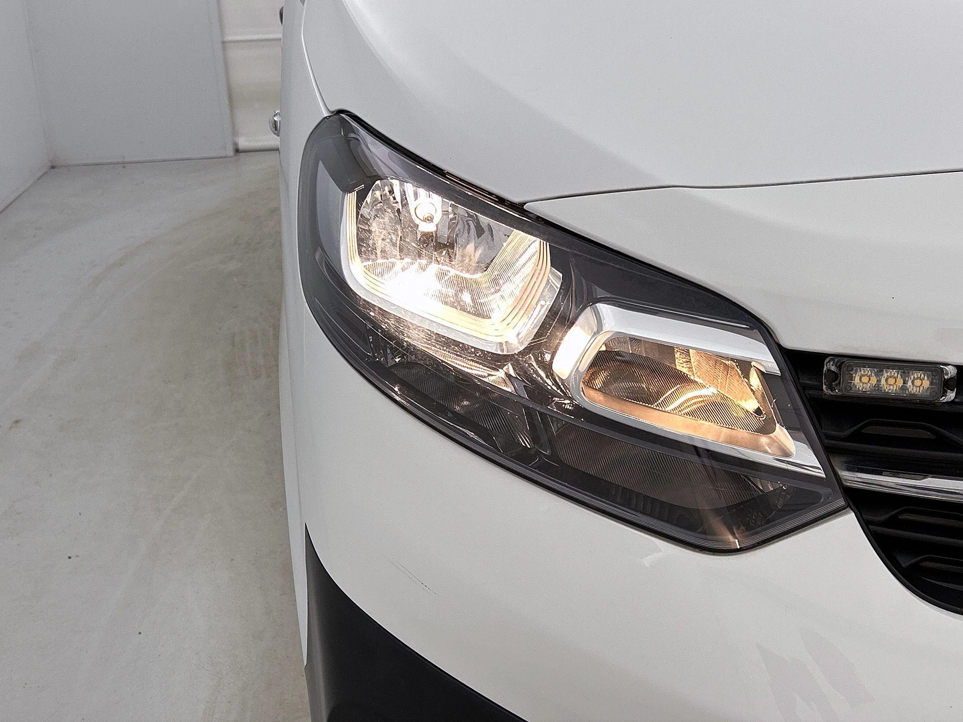 Opel-Vivaro-image-20