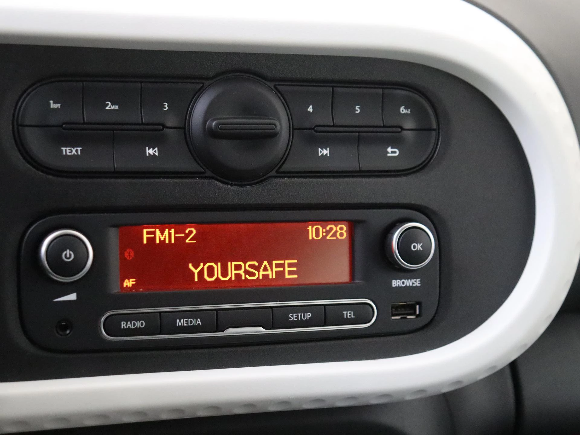 Renault-Twingo-image-4