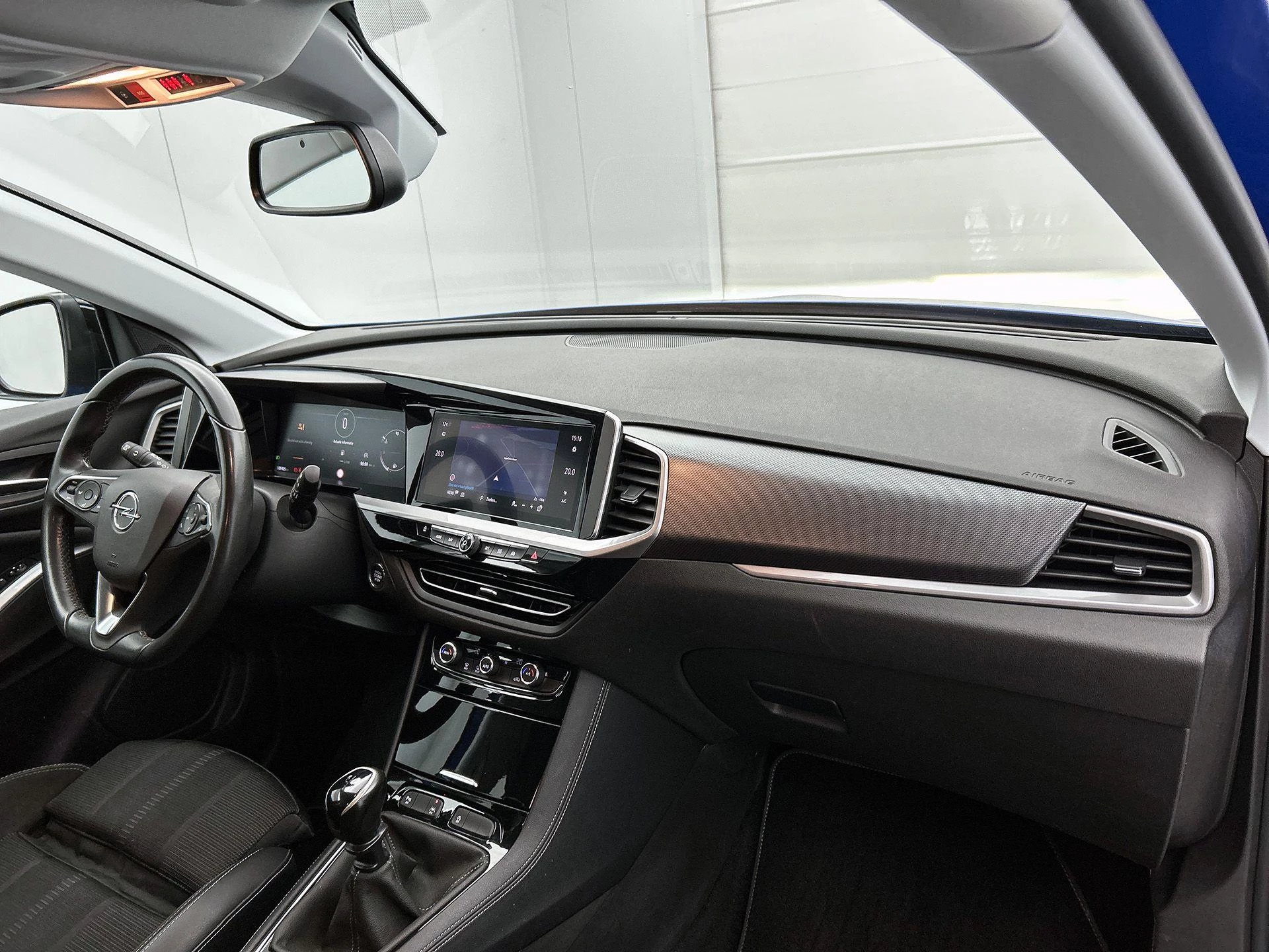 Opel-Grandland-image-18